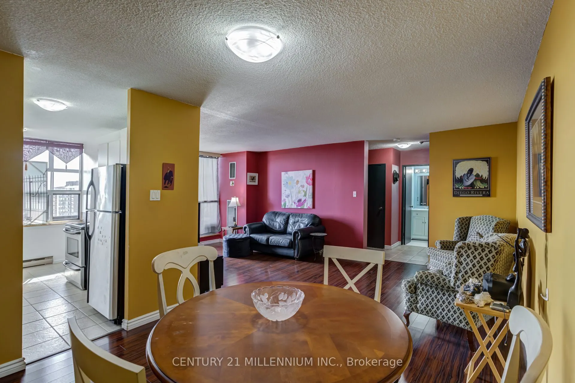 25 Kensington Road #1905