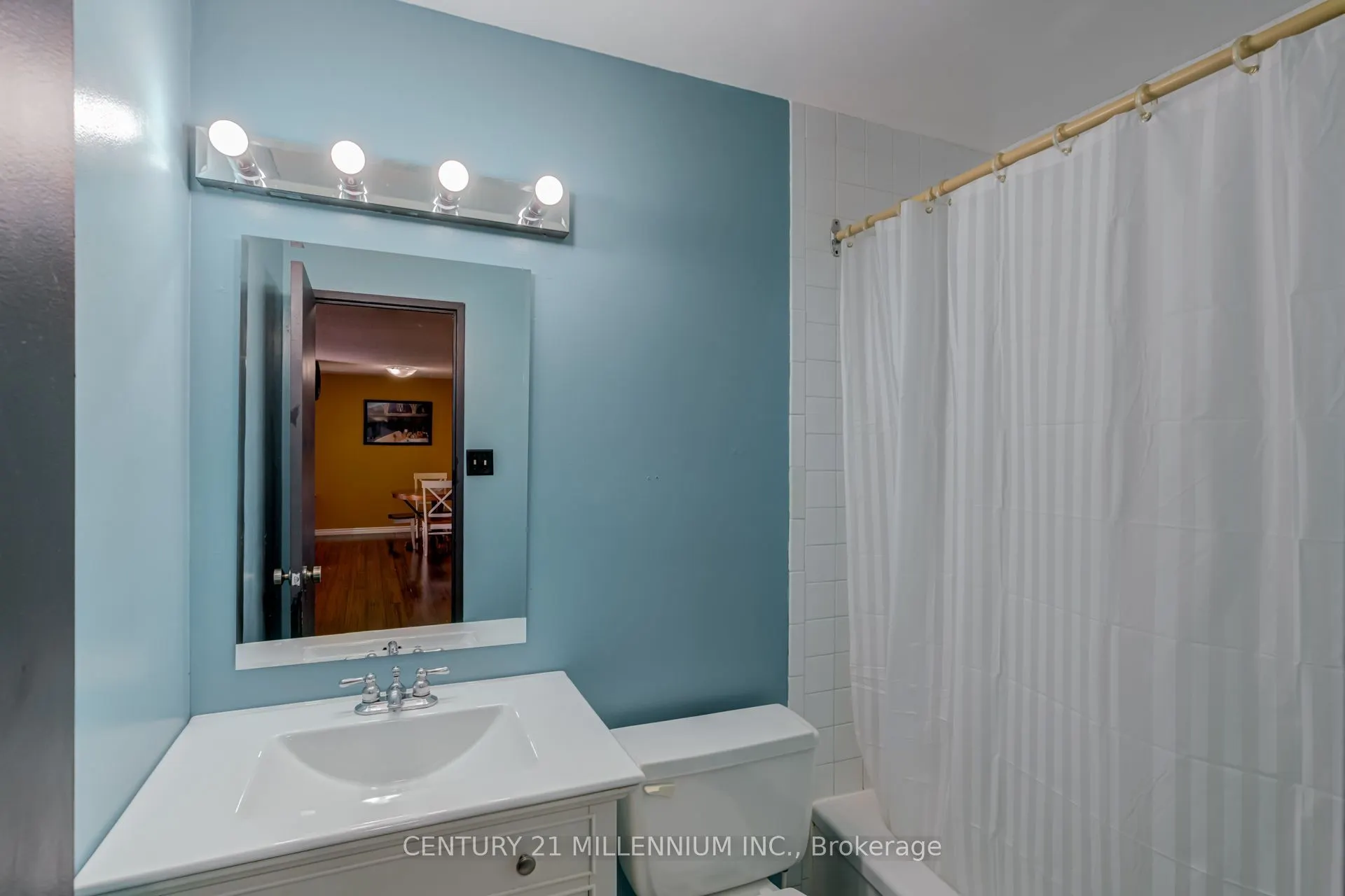 25 Kensington Road #1905