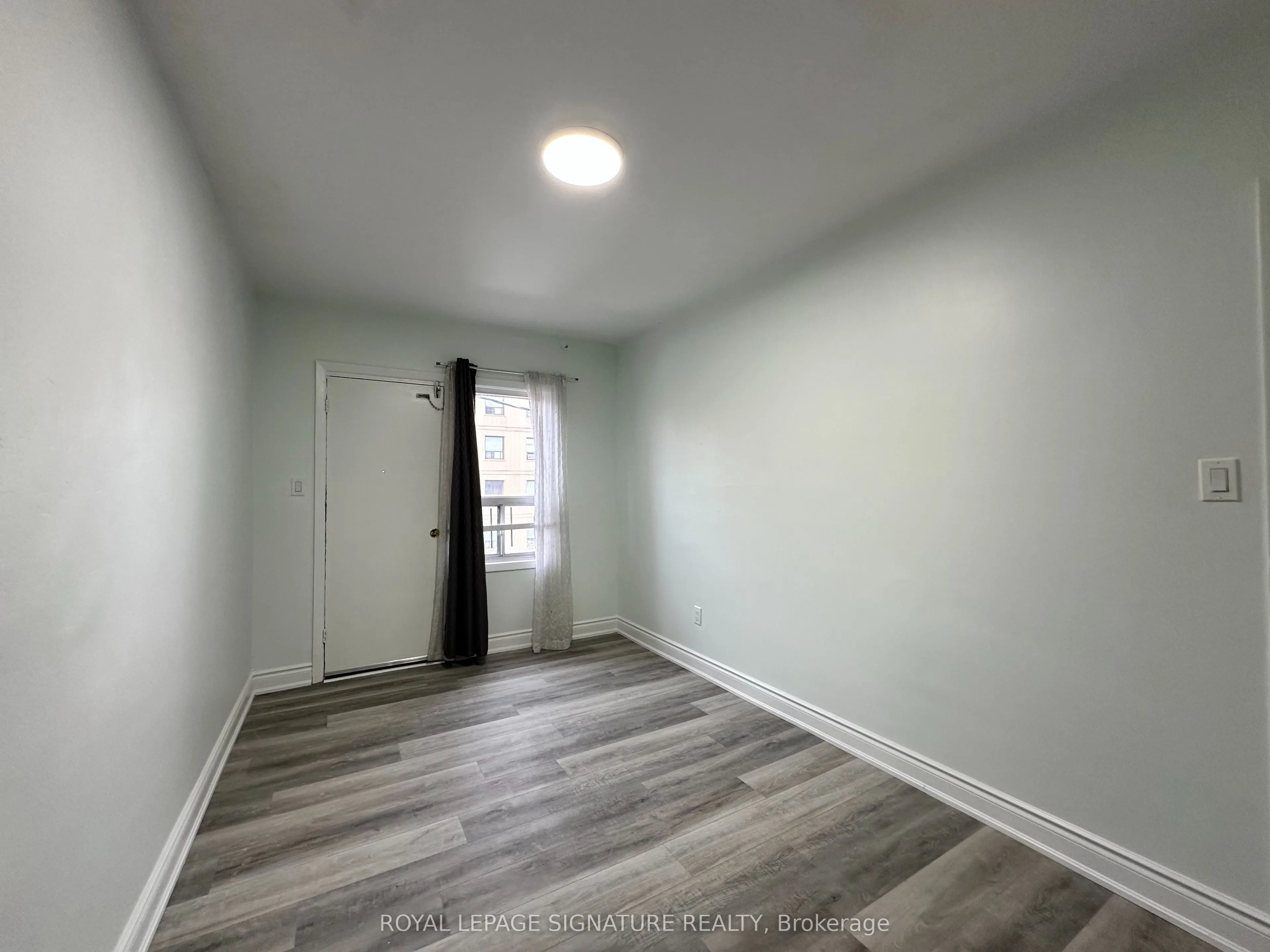 2890 Dufferin Street