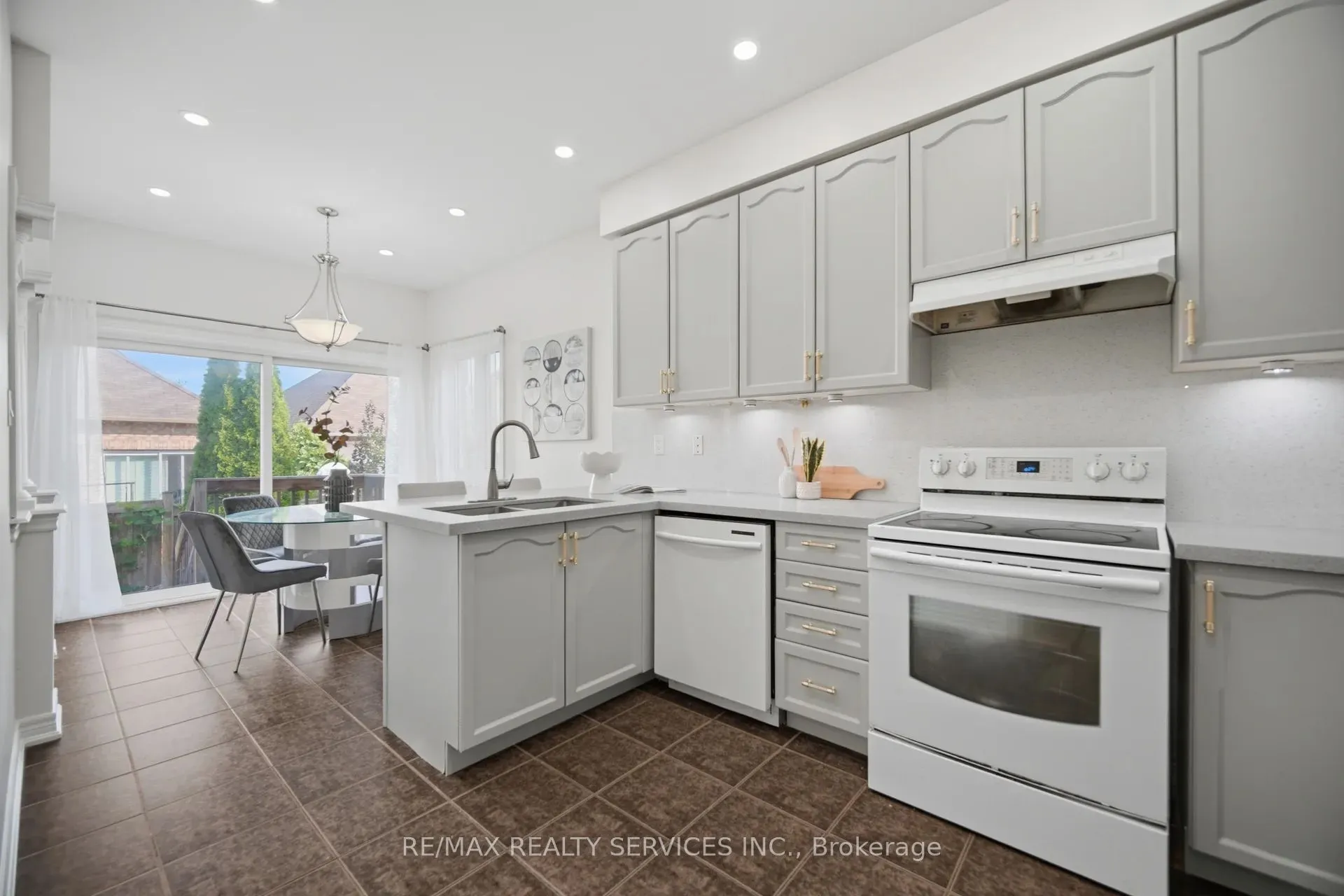 40 Balin Crescent