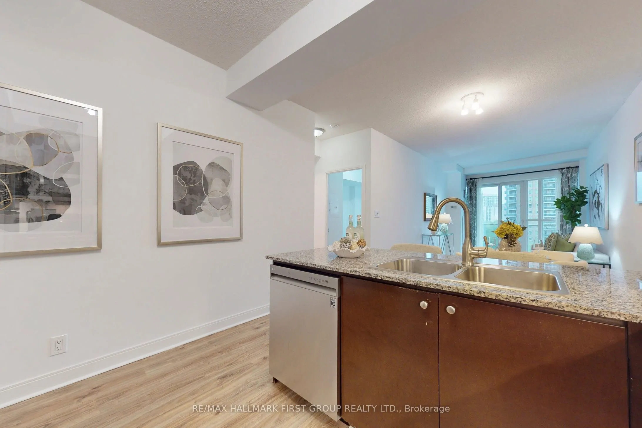 50 Absolute Avenue #603