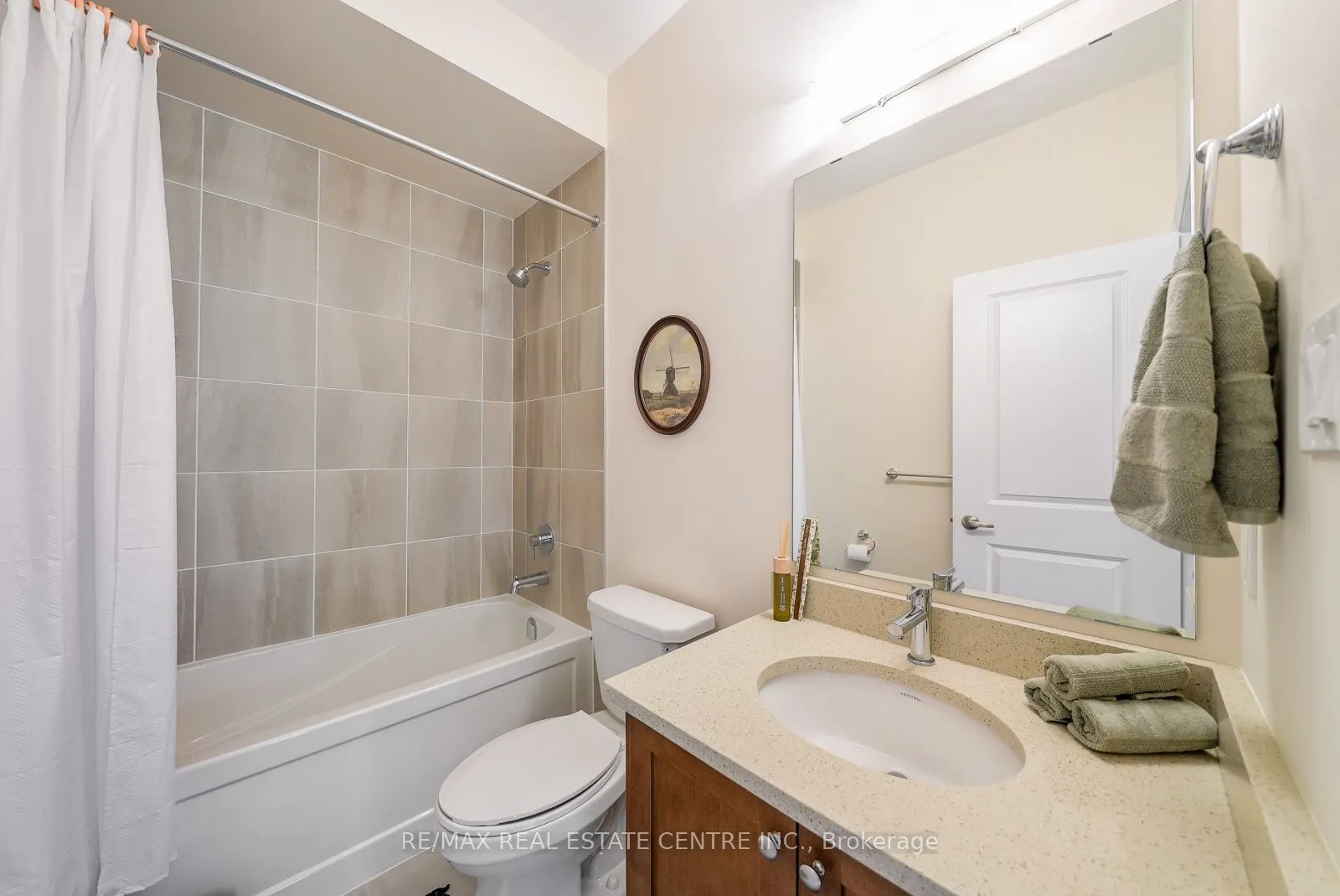 11 Overlea Drive #11