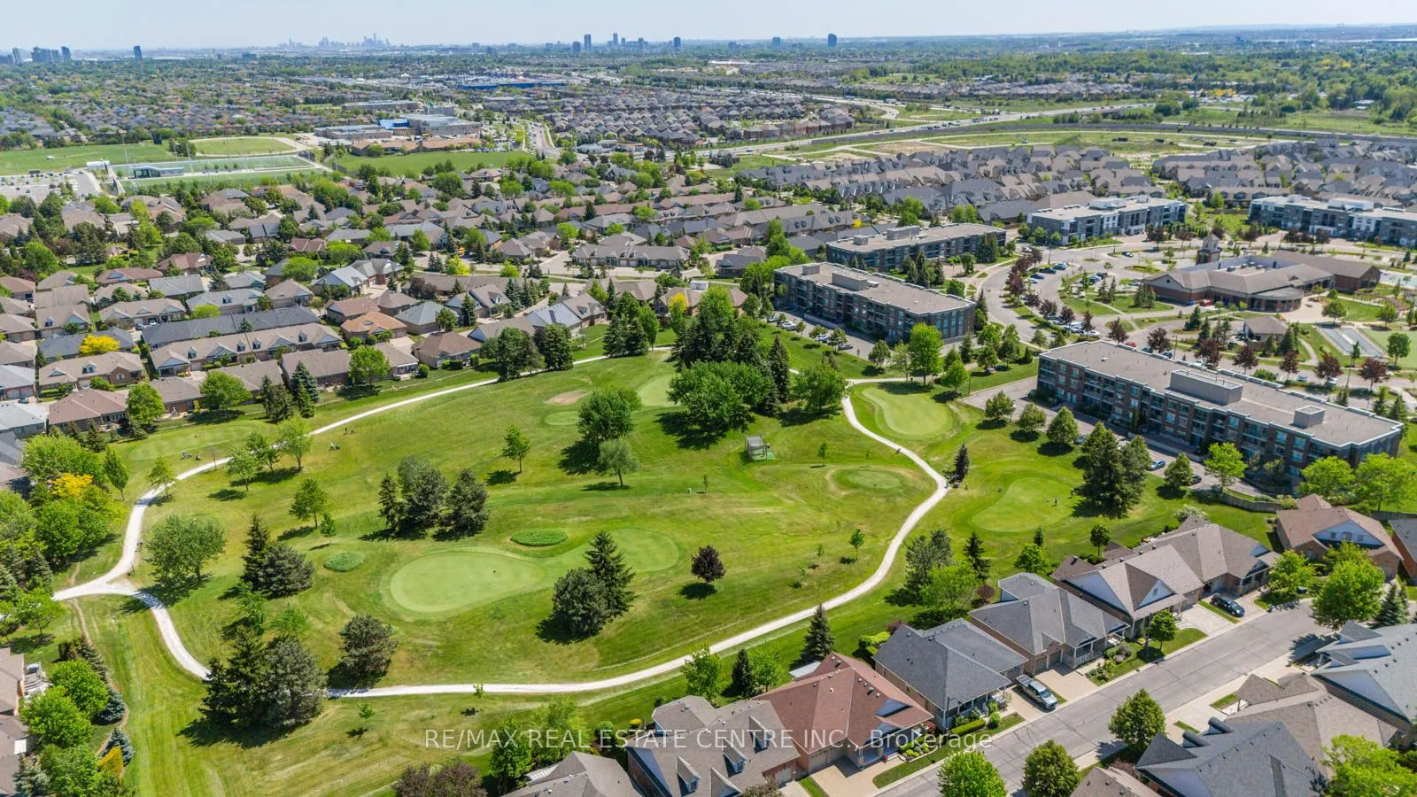 11 Overlea Drive #11