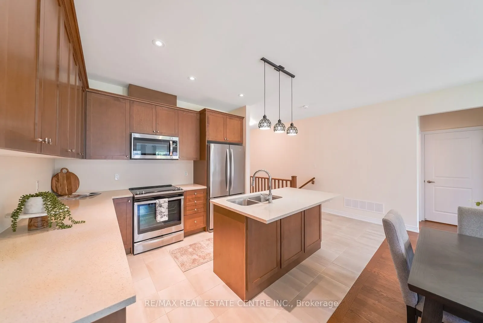 11 Overlea Drive #11