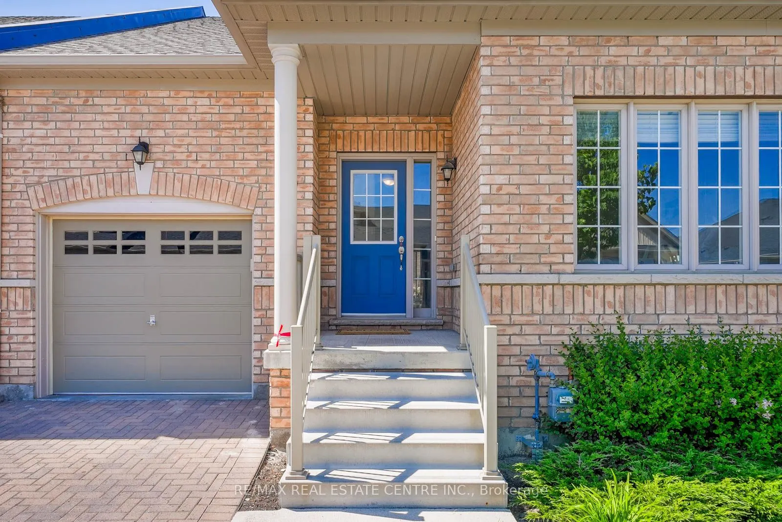 11 Overlea Drive #11
