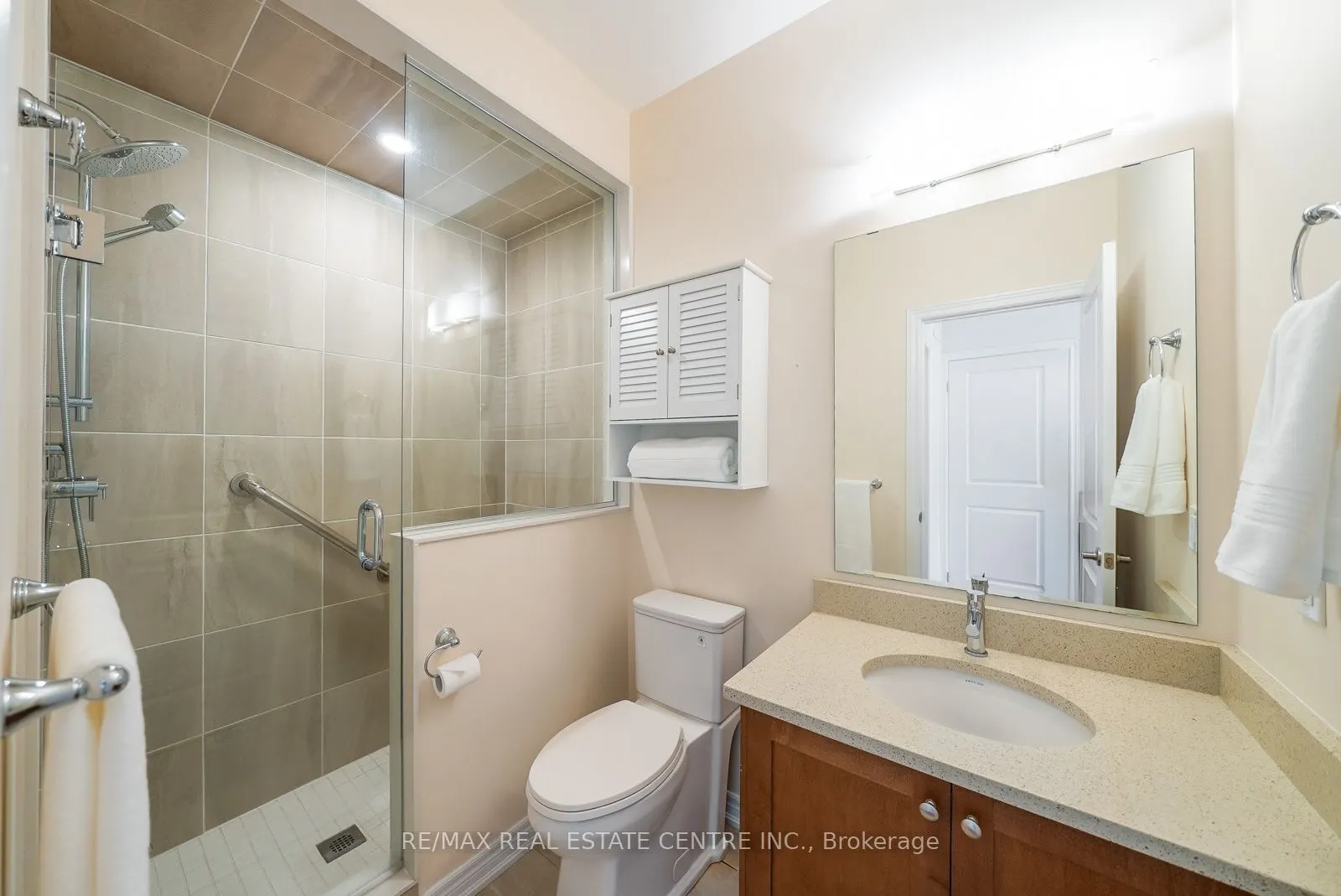 11 Overlea Drive #11