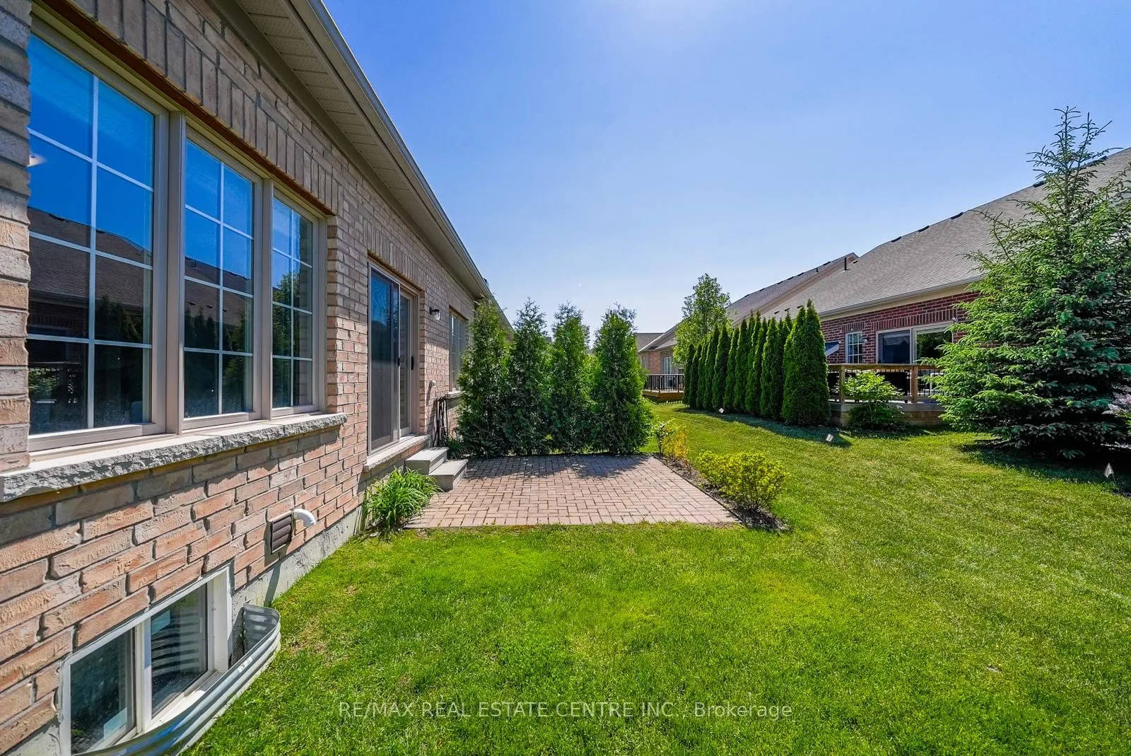 11 Overlea Drive #11