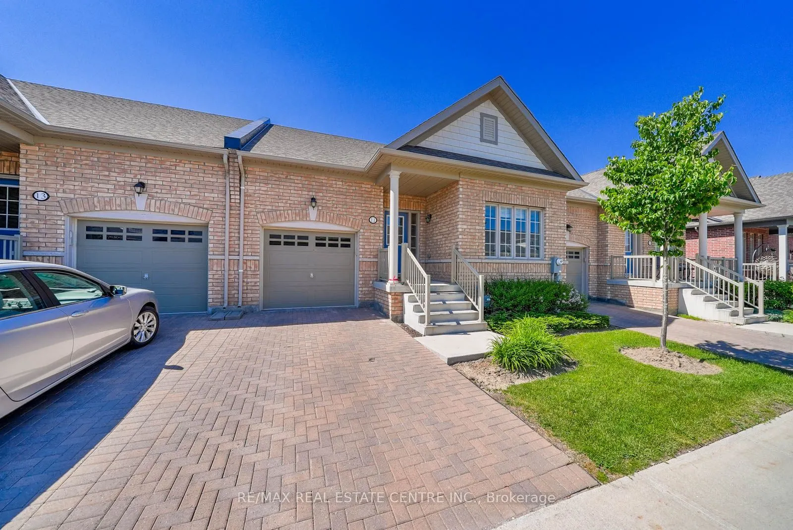 11 Overlea Drive #11