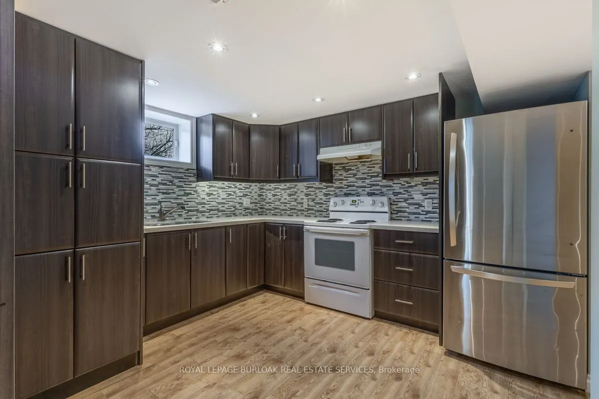 2142 Parkway Drive #Lower