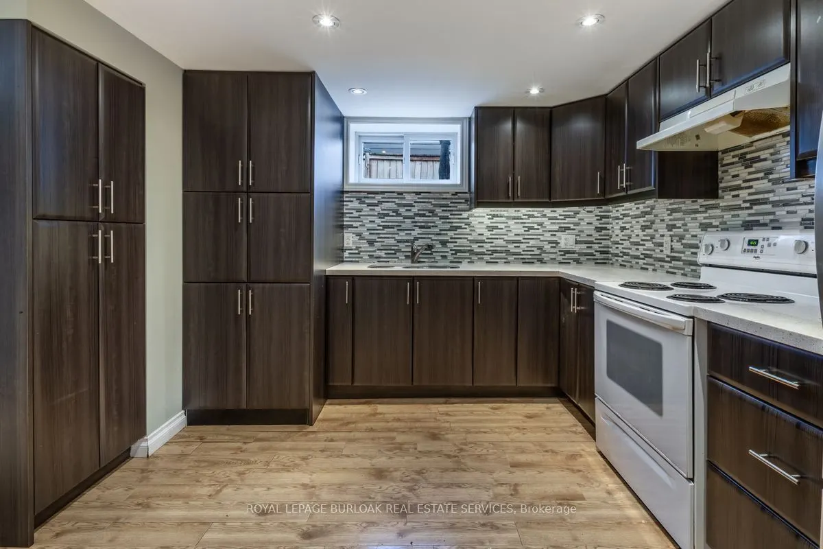 2142 Parkway Drive #Lower