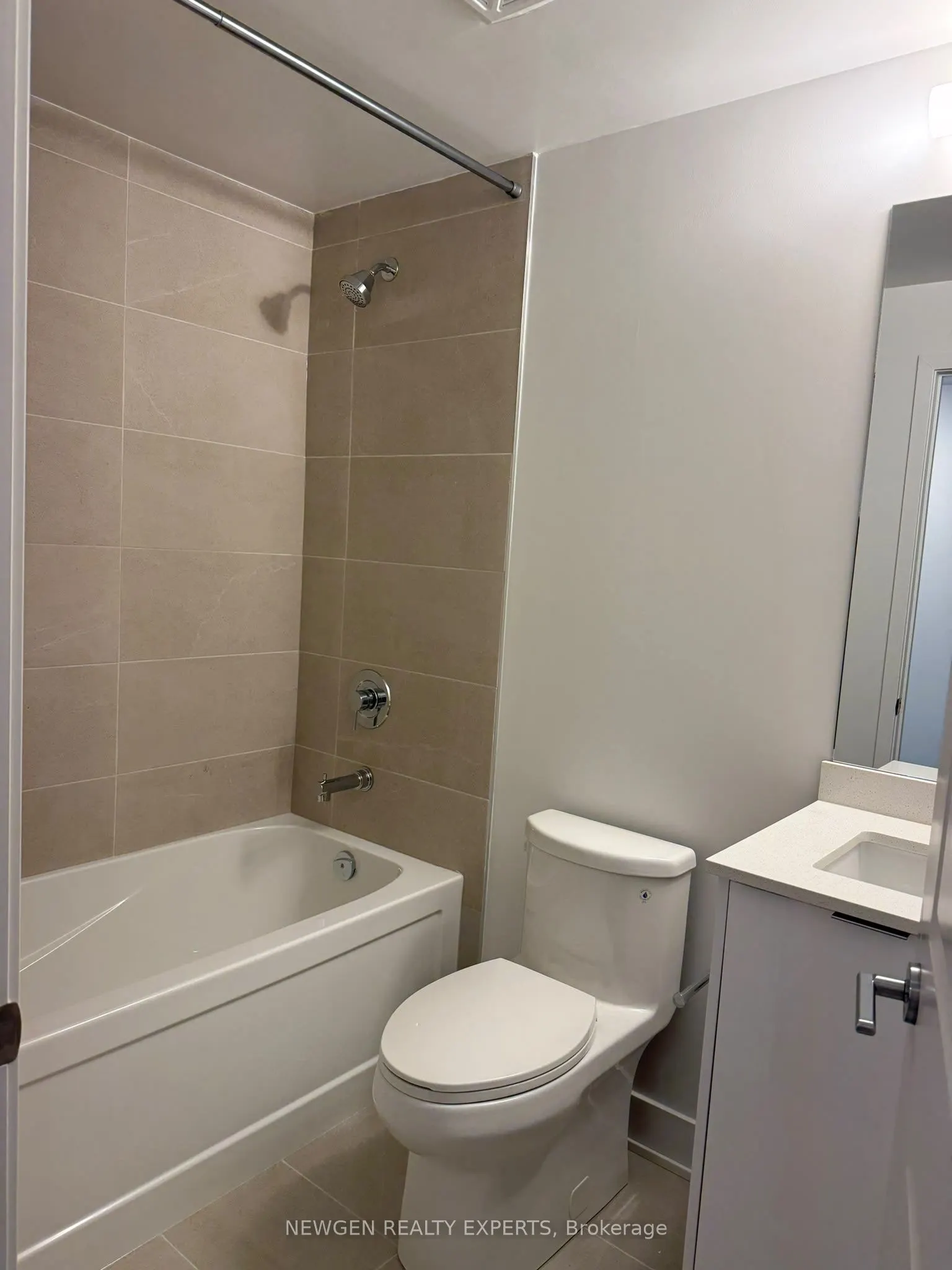 125 Nipissing Road #1407 B