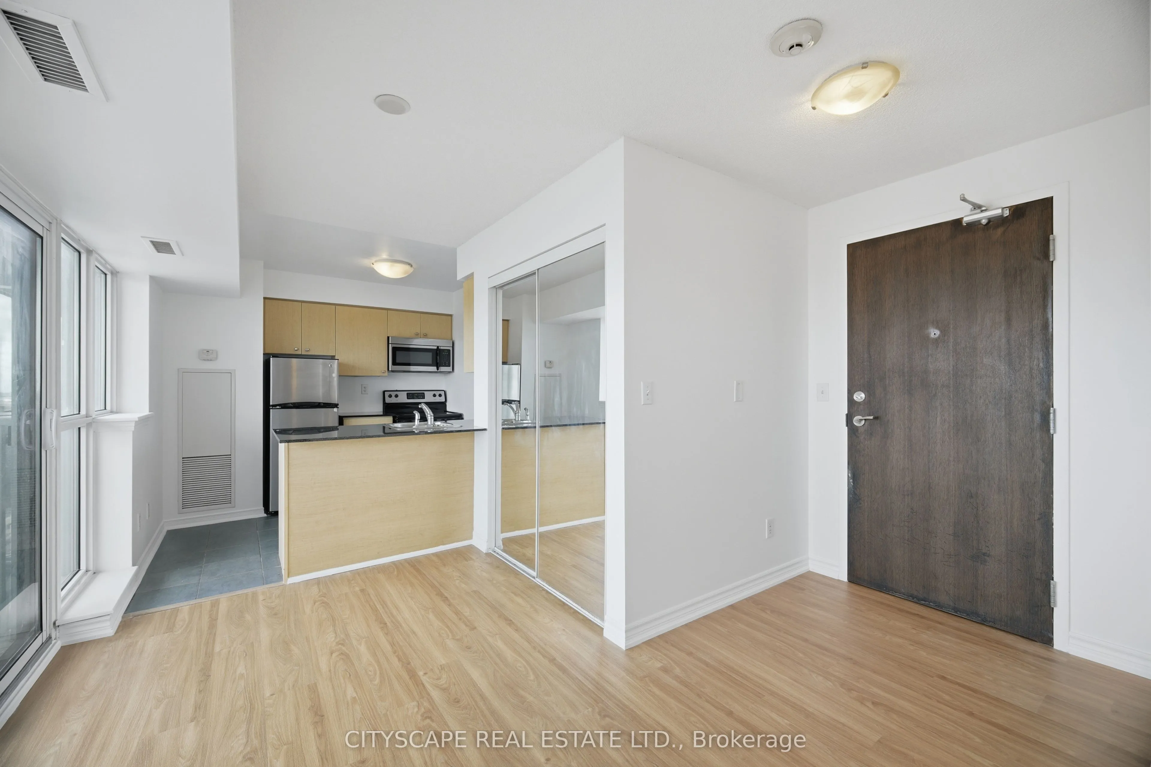 215 Queen Street E #1601