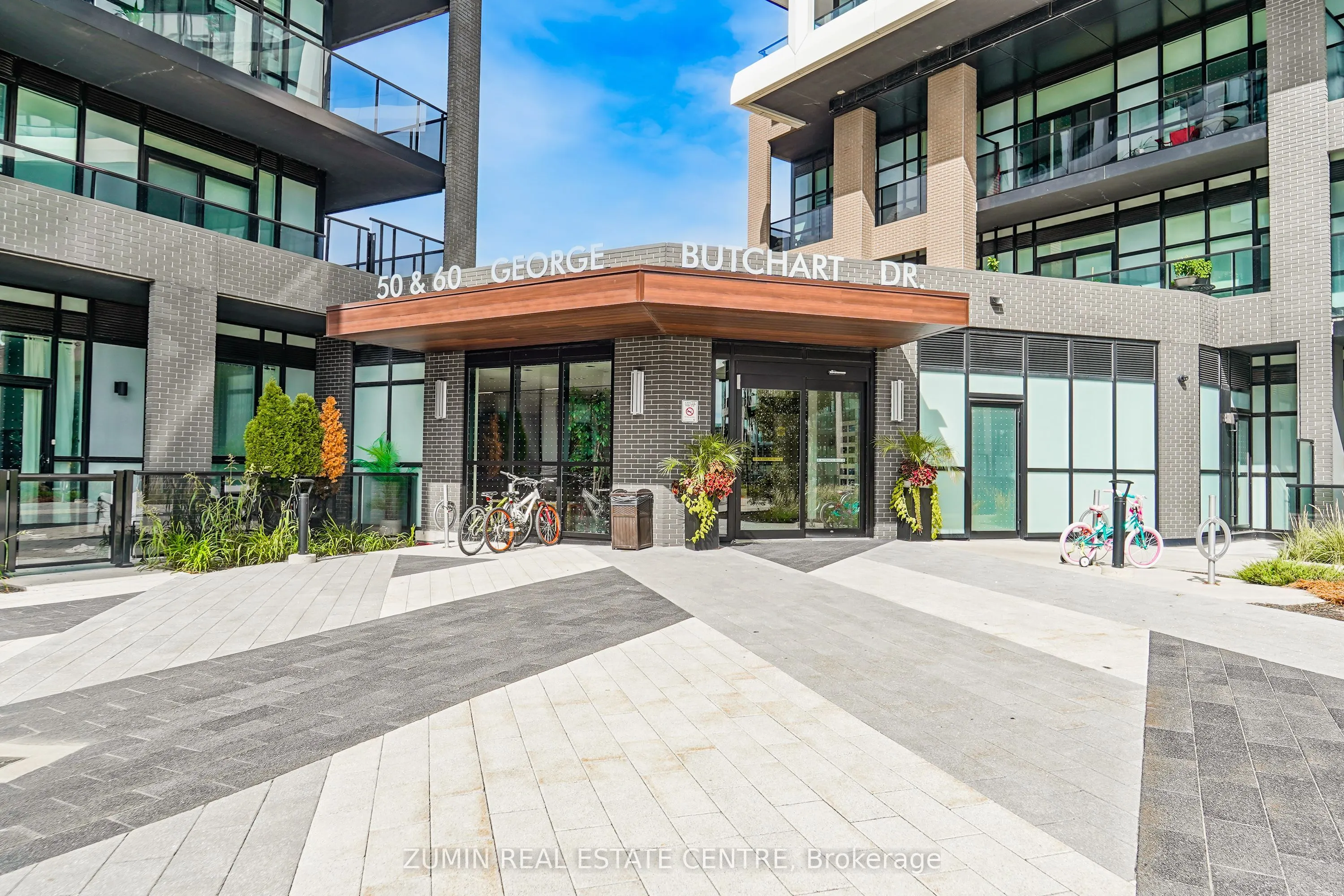 60 George Butchart Drive #416