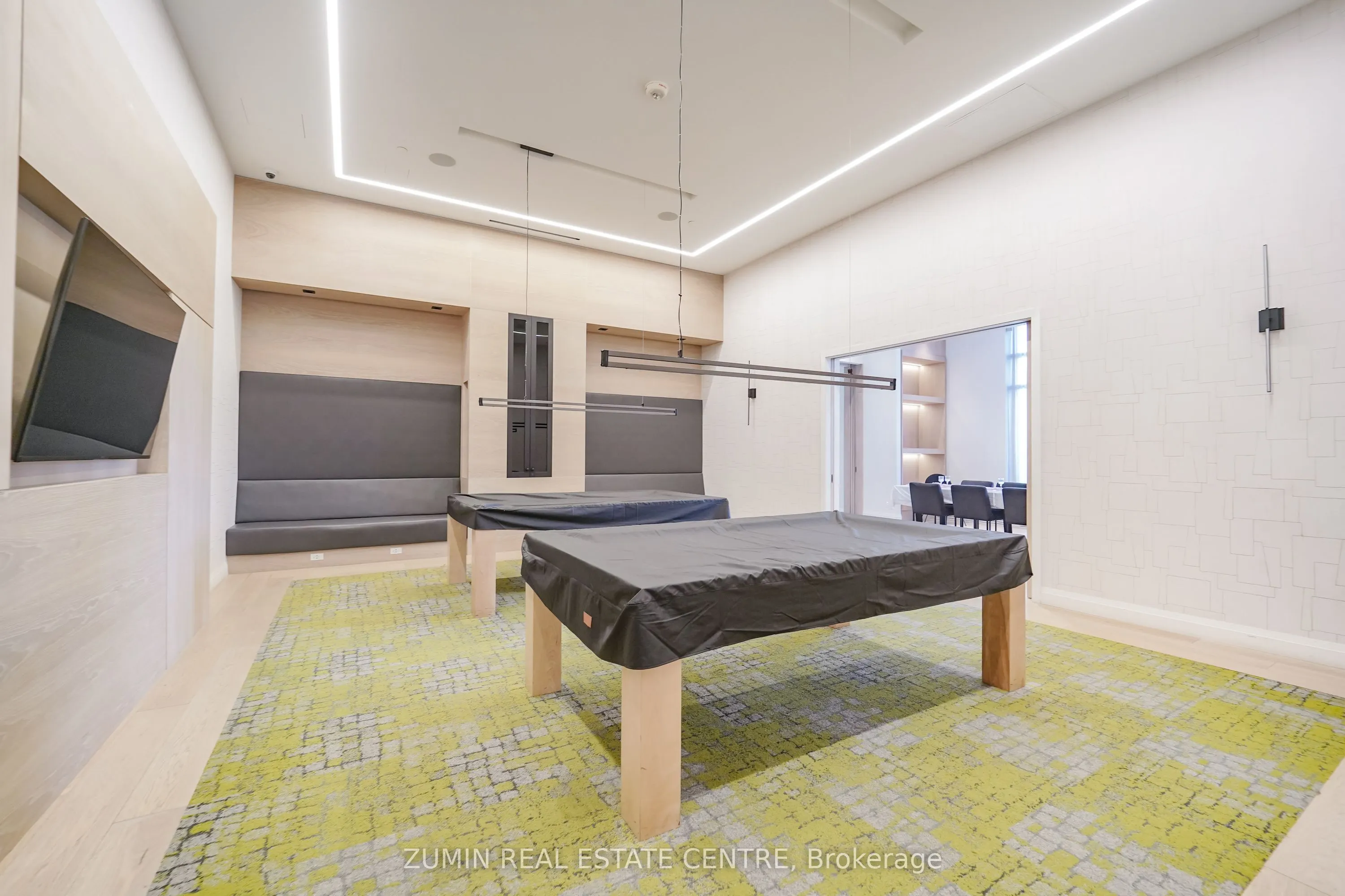 60 George Butchart Drive #416