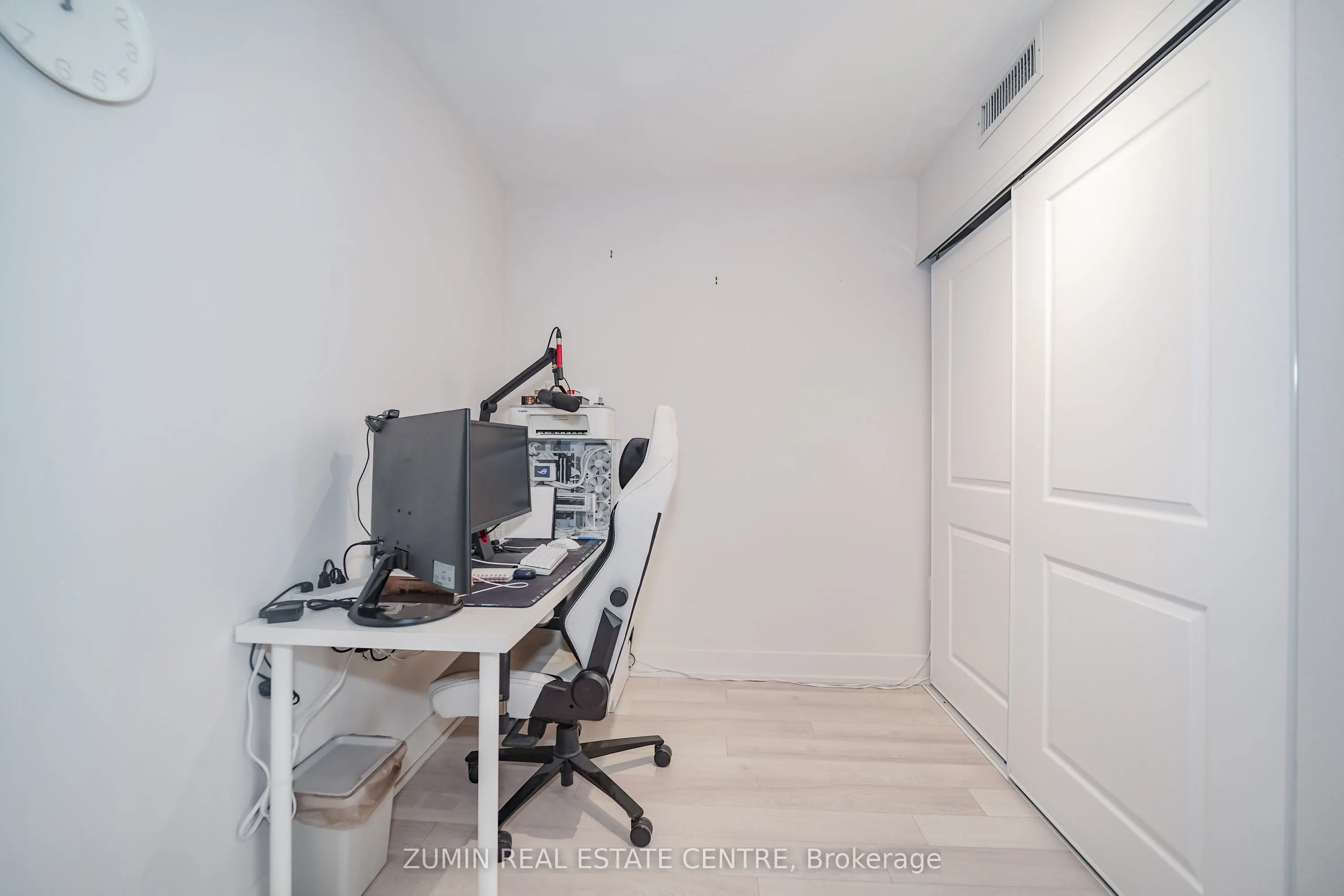 60 George Butchart Drive #416