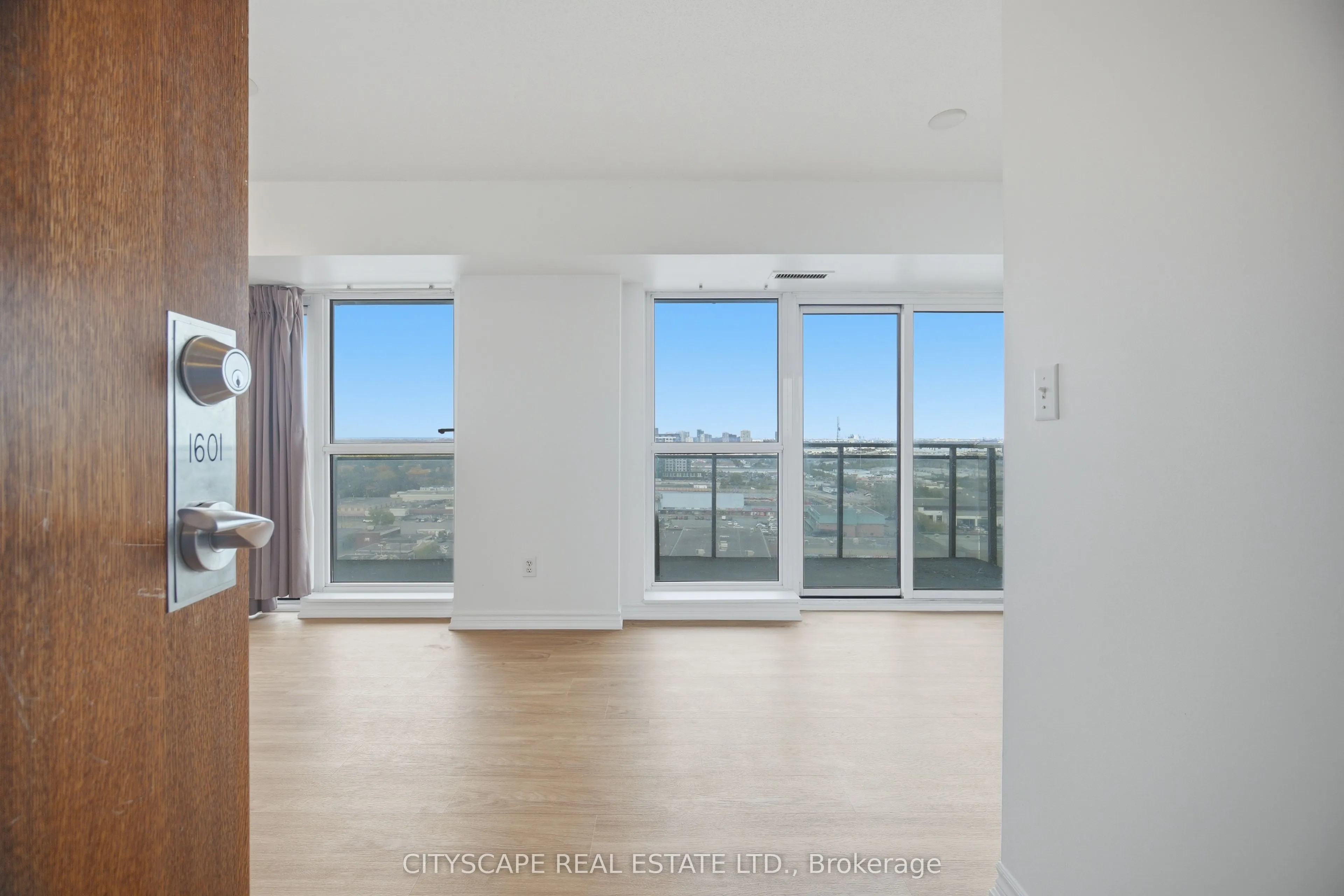 215 Queen Street E #1601