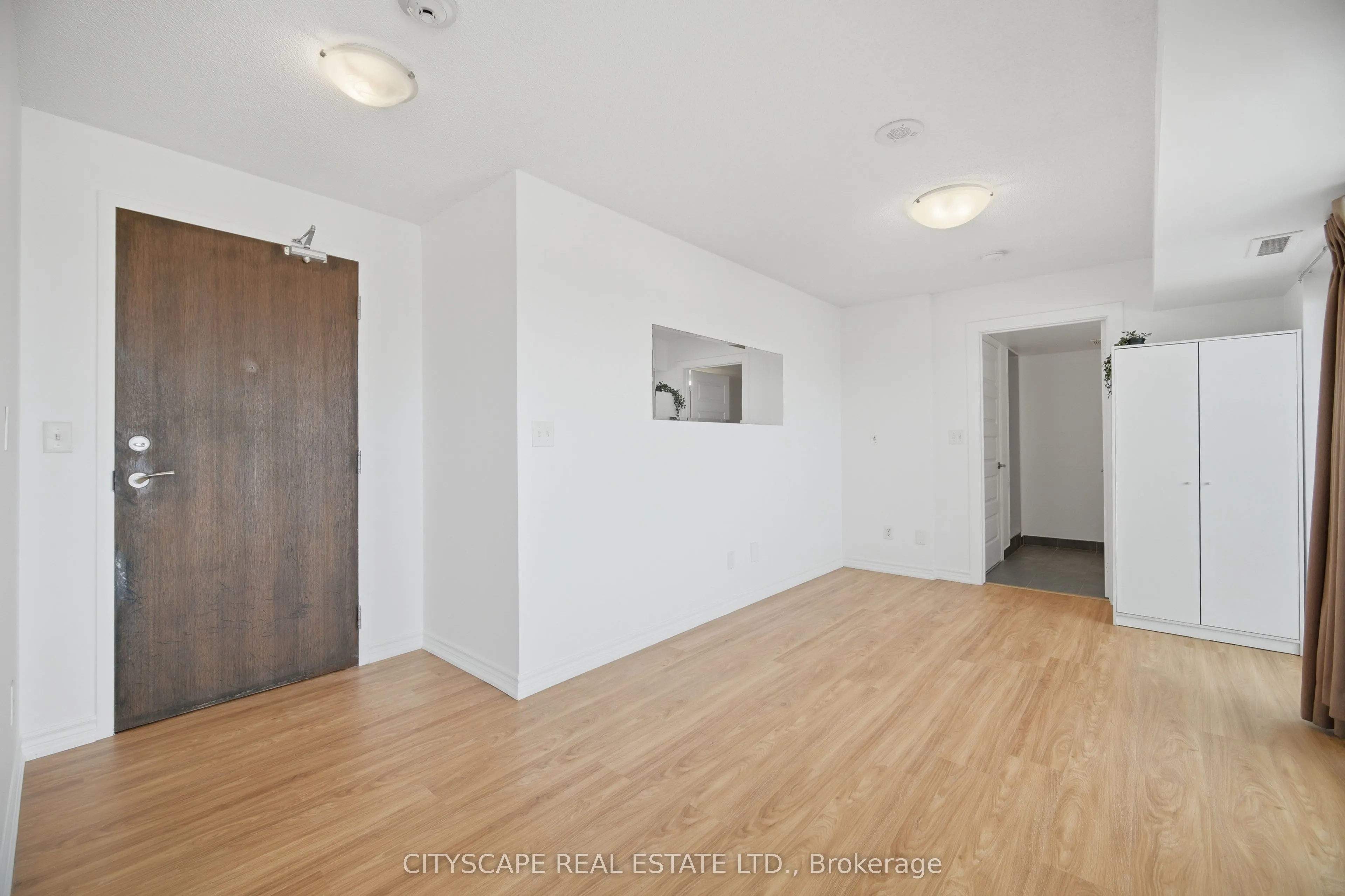 215 Queen Street E #1601
