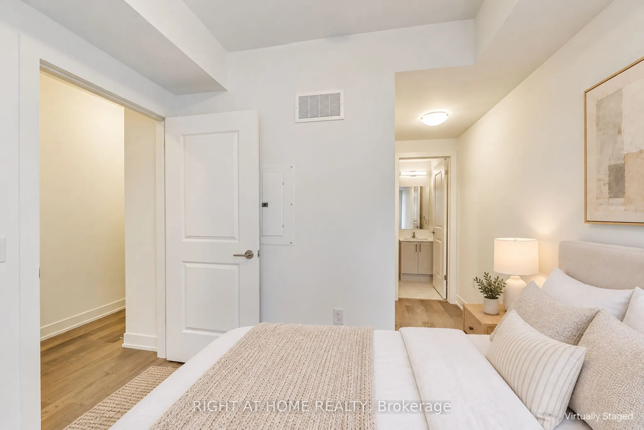 1095 Douglas Mccurdy Drive #156