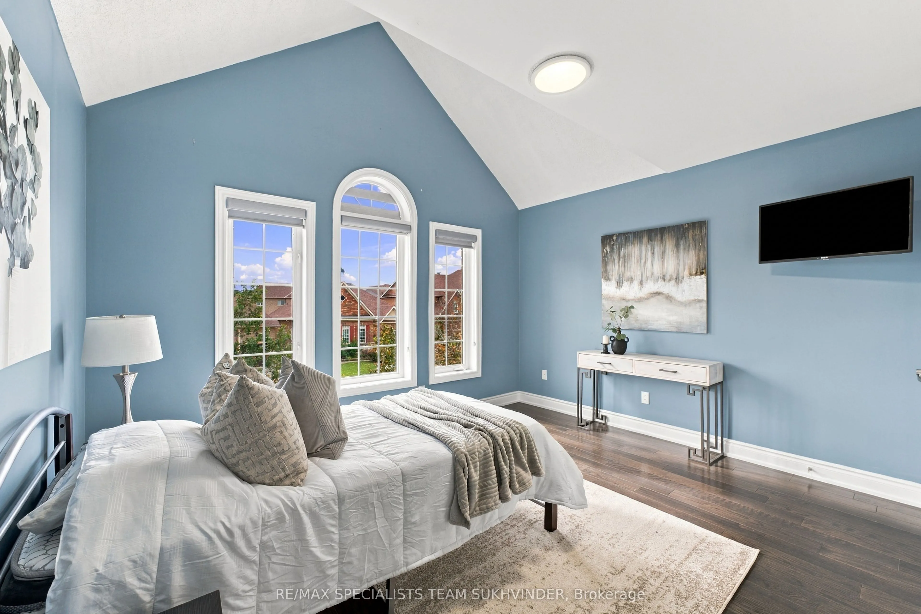 15 Saint Hubert Drive