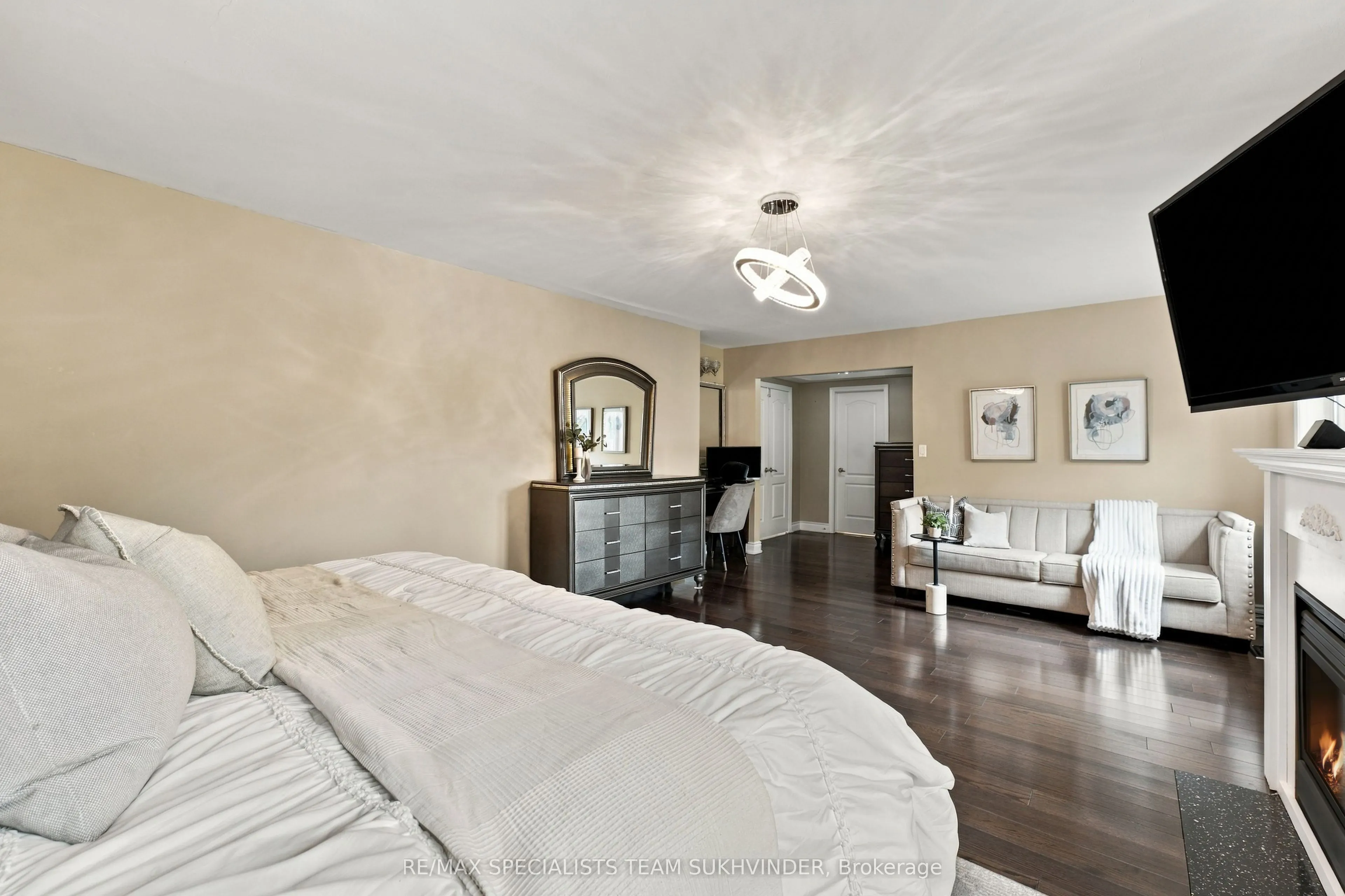 15 Saint Hubert Drive