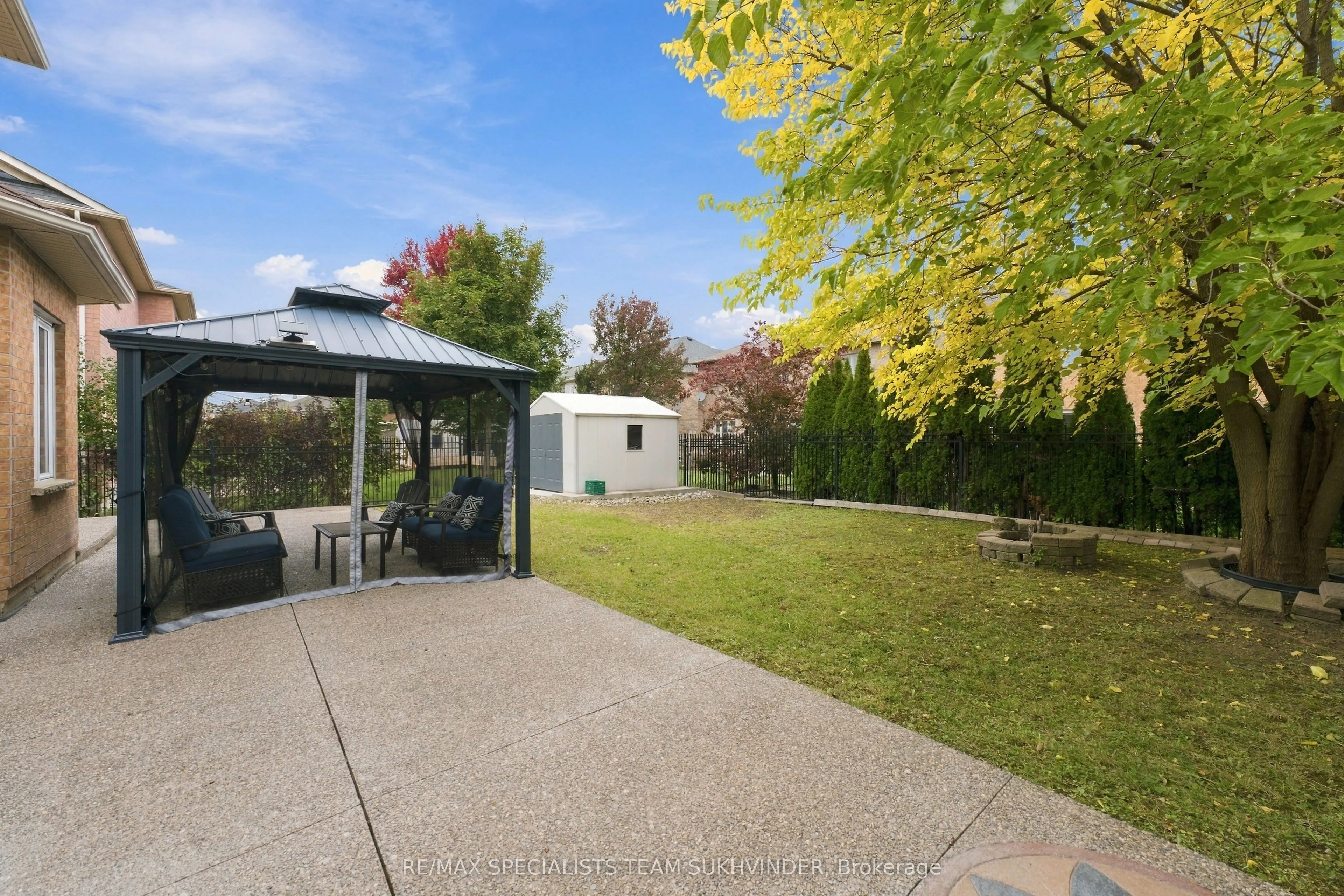 15 Saint Hubert Drive