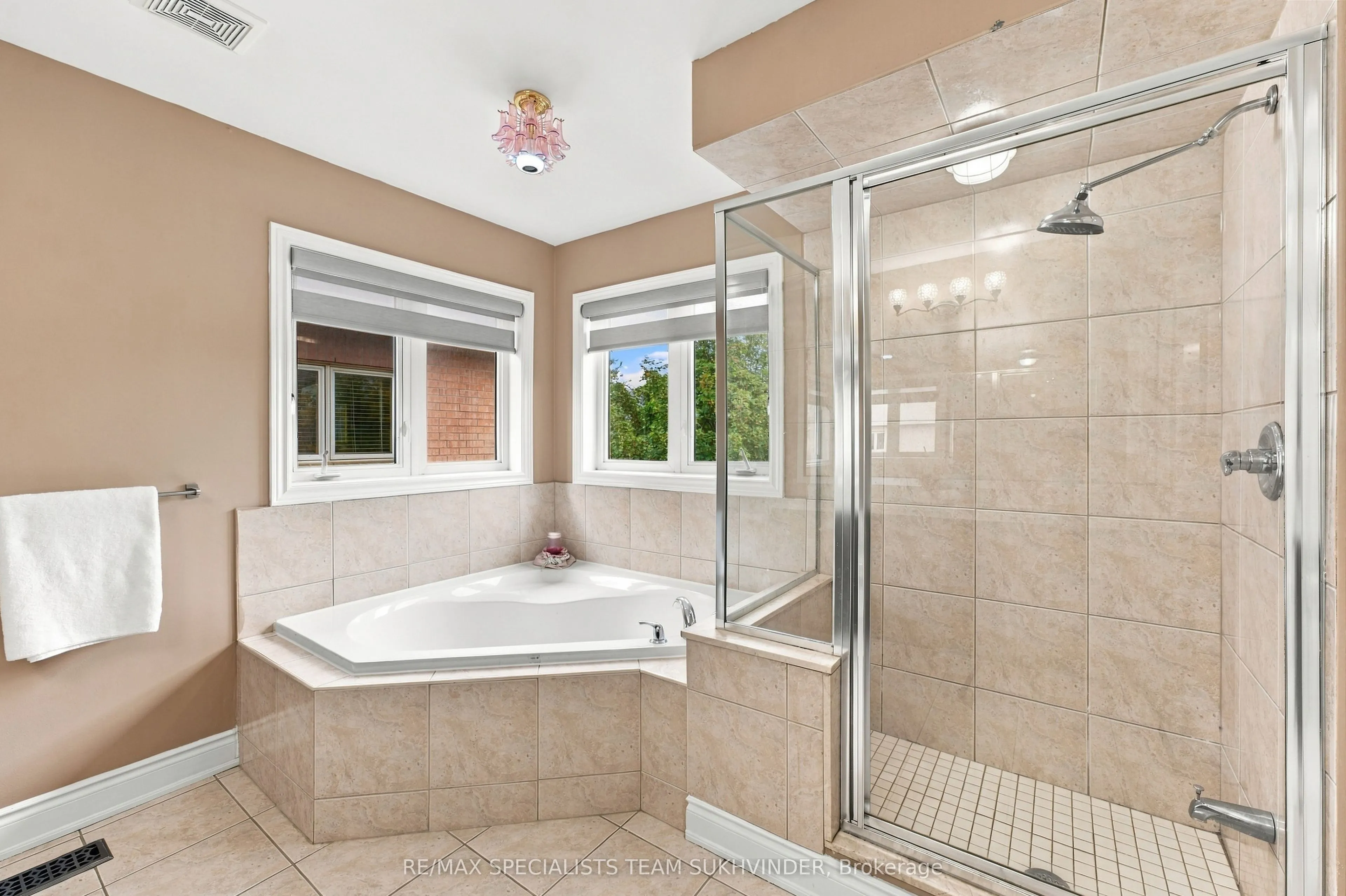 15 Saint Hubert Drive