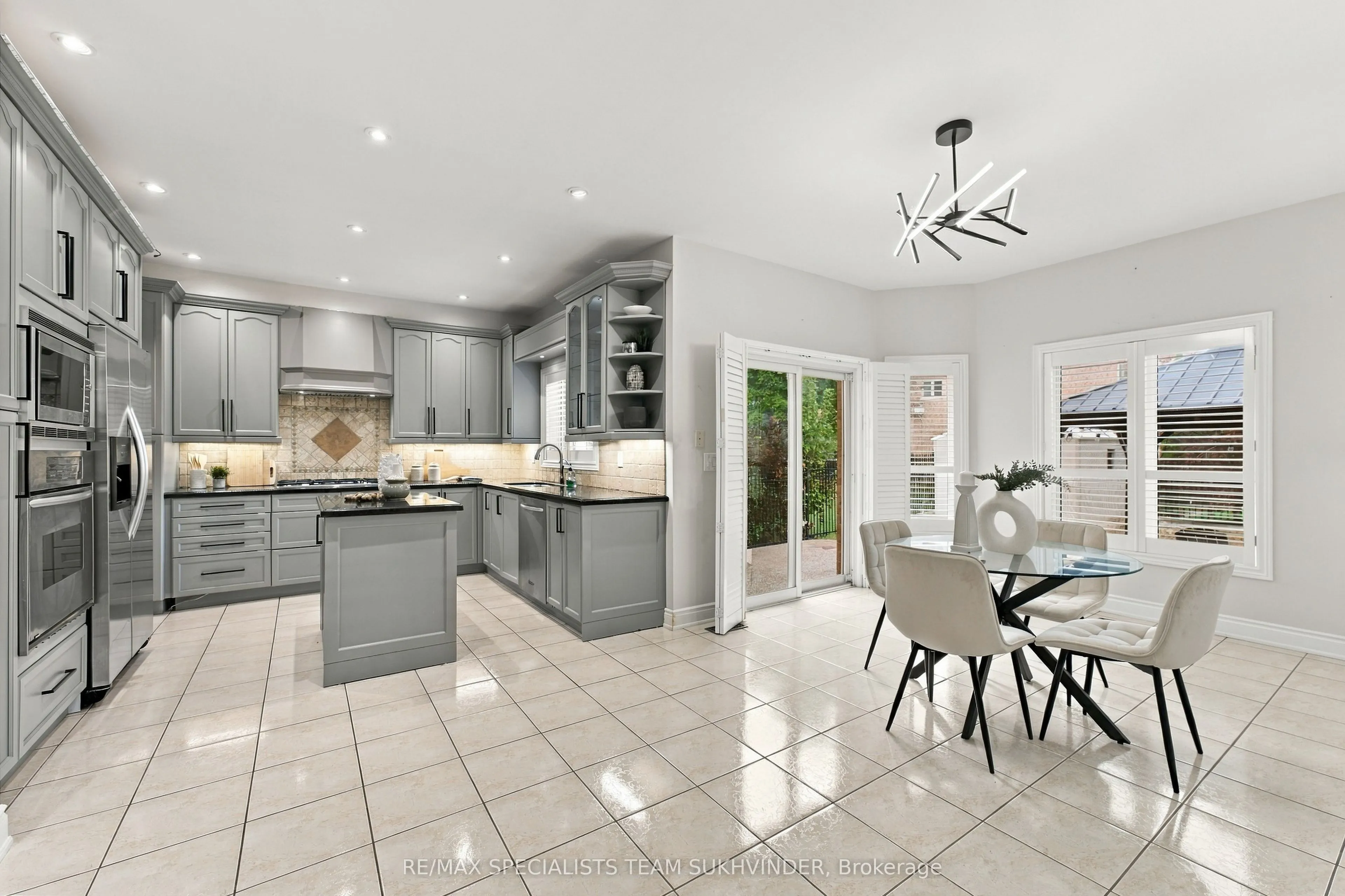 15 Saint Hubert Drive