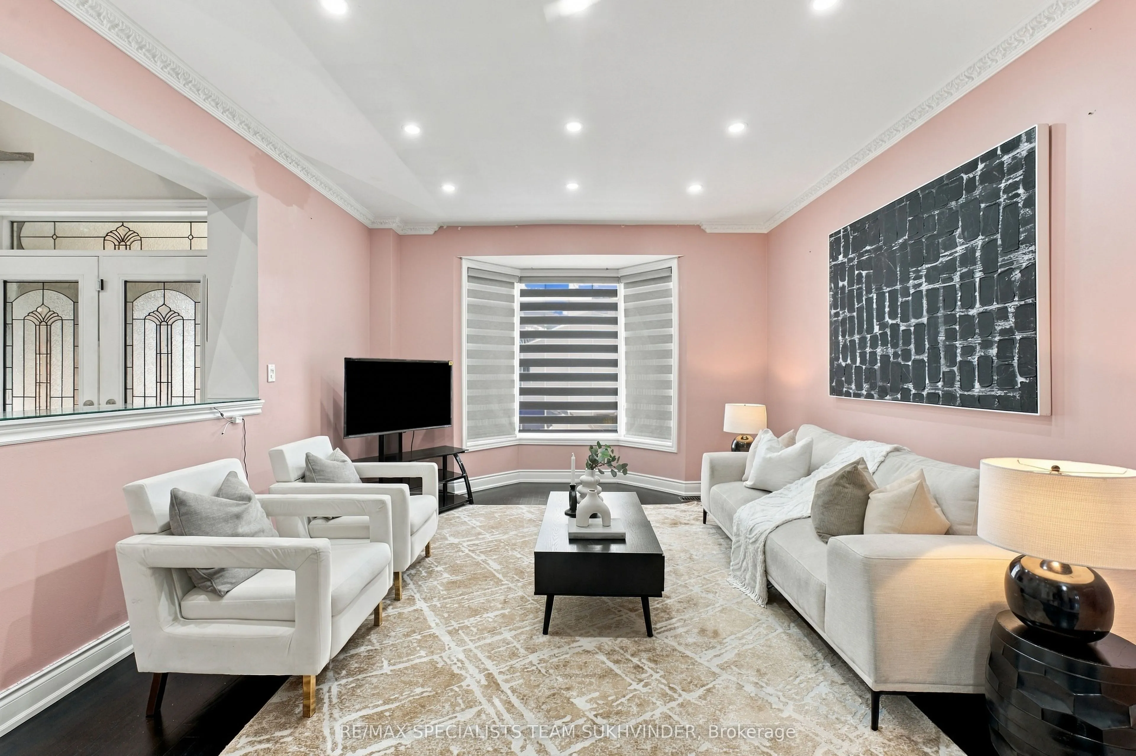 15 Saint Hubert Drive