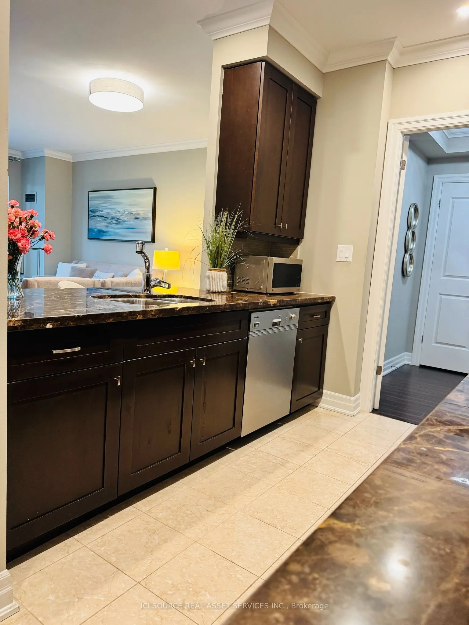 2855 Bloor Street W #515
