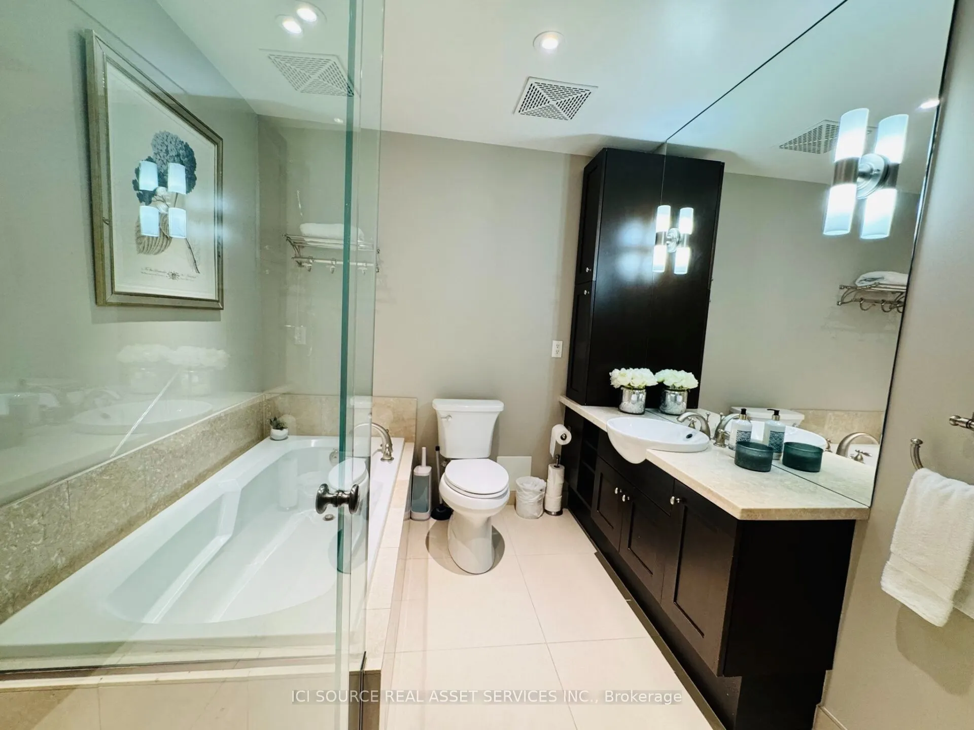 2855 Bloor Street W #515