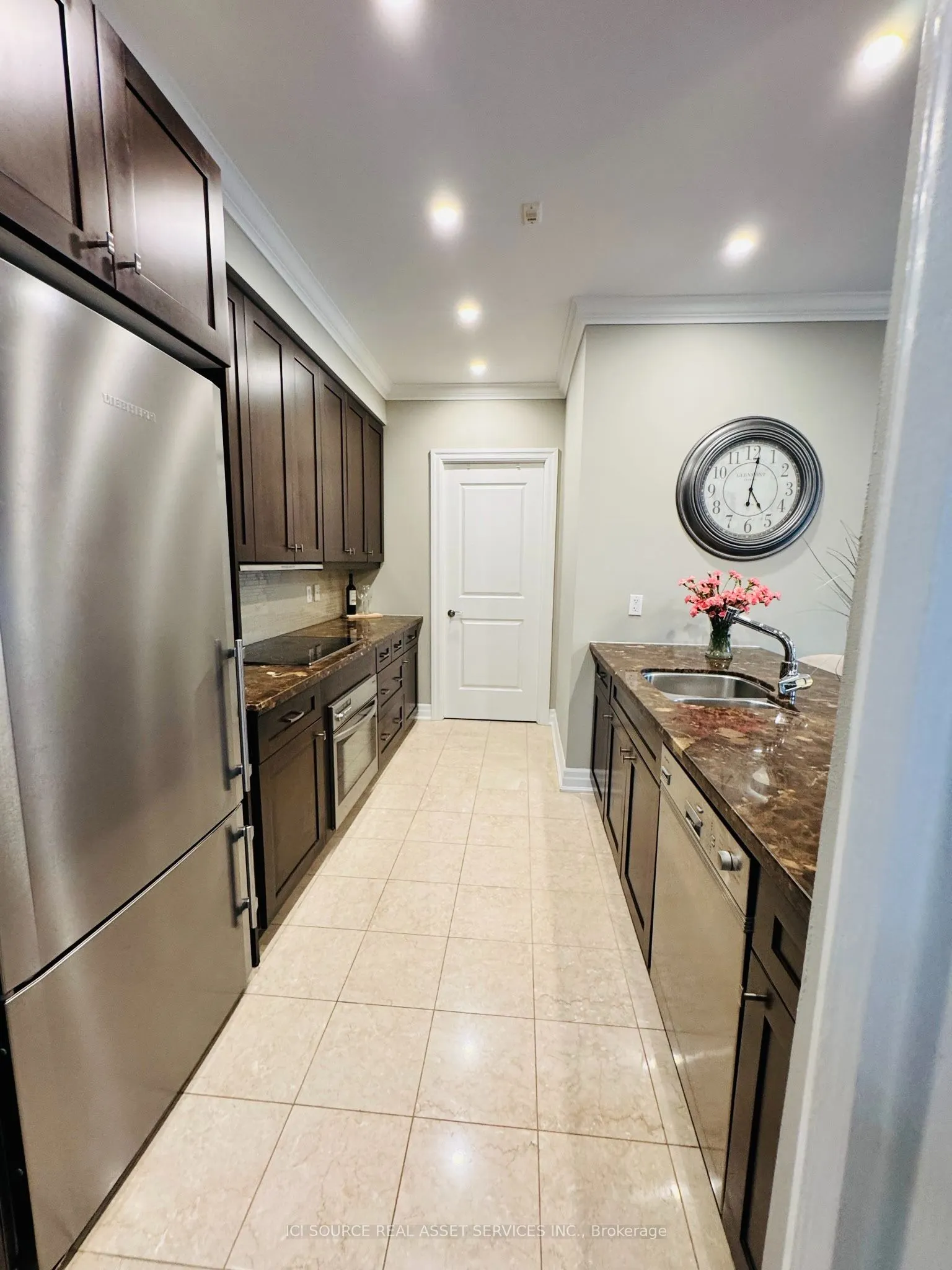 2855 Bloor Street W #515