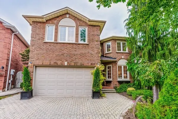 3119 Dover Crescent
