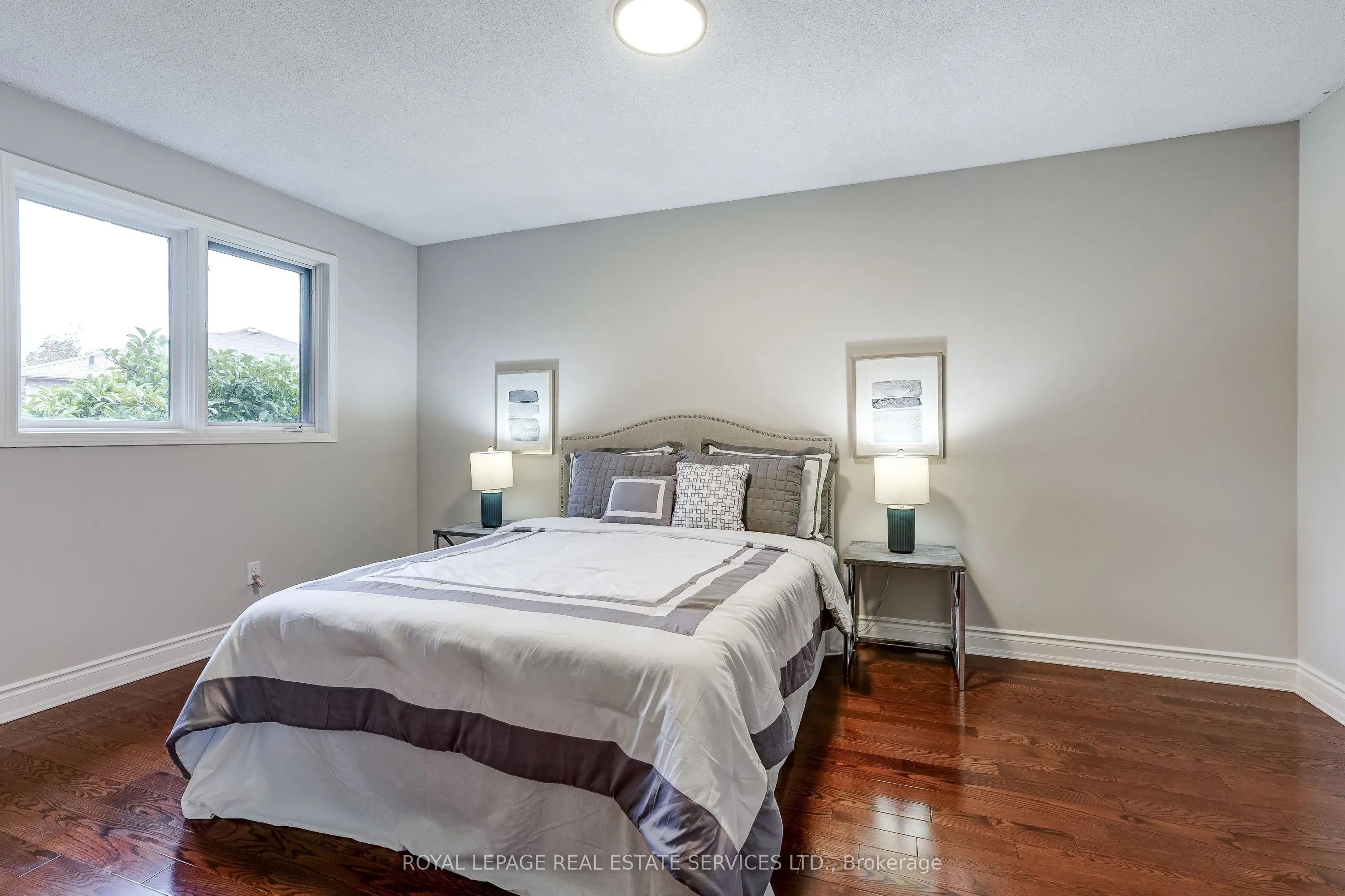 3119 Dover Crescent