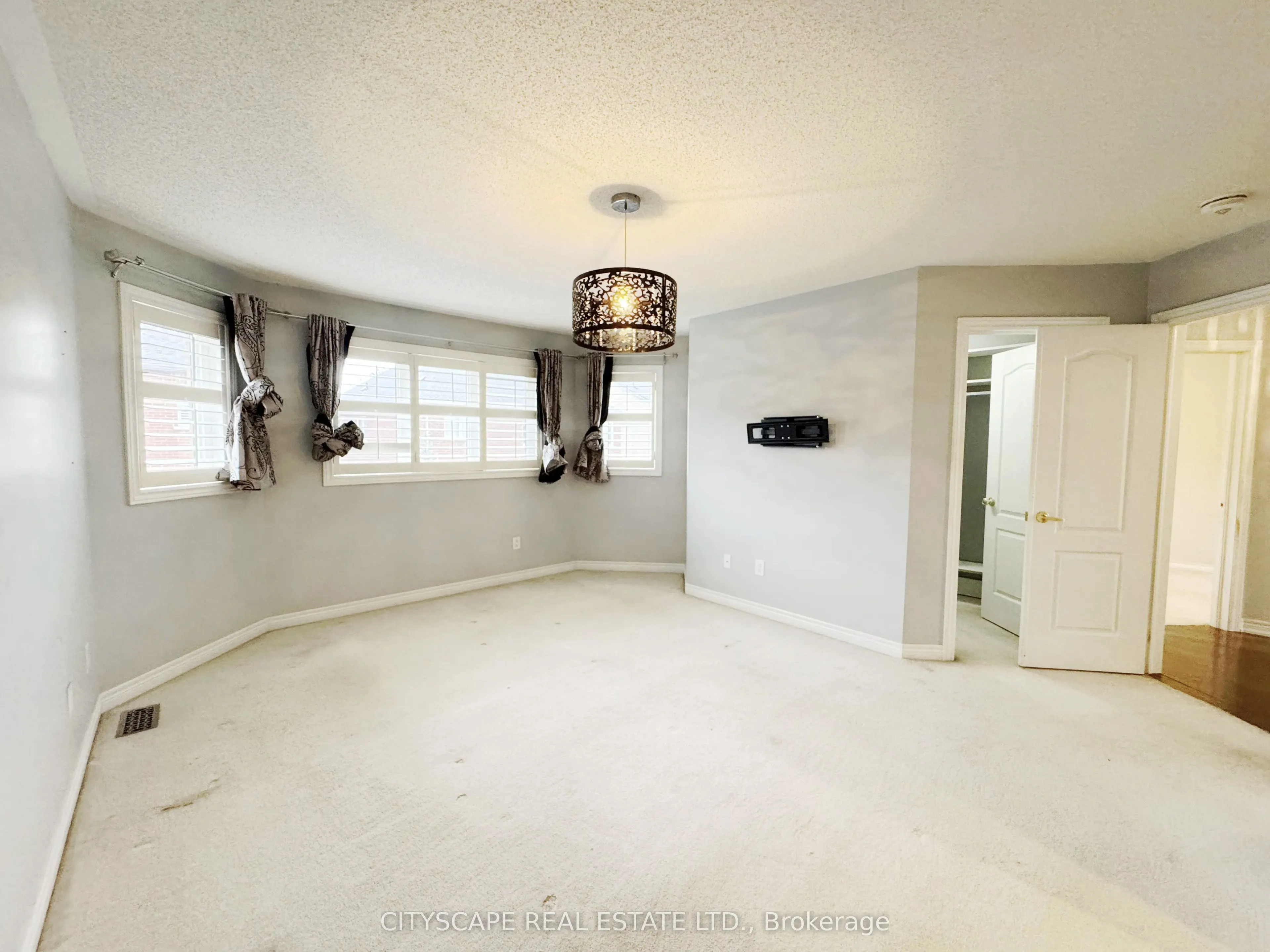 405 Scott Boulevard