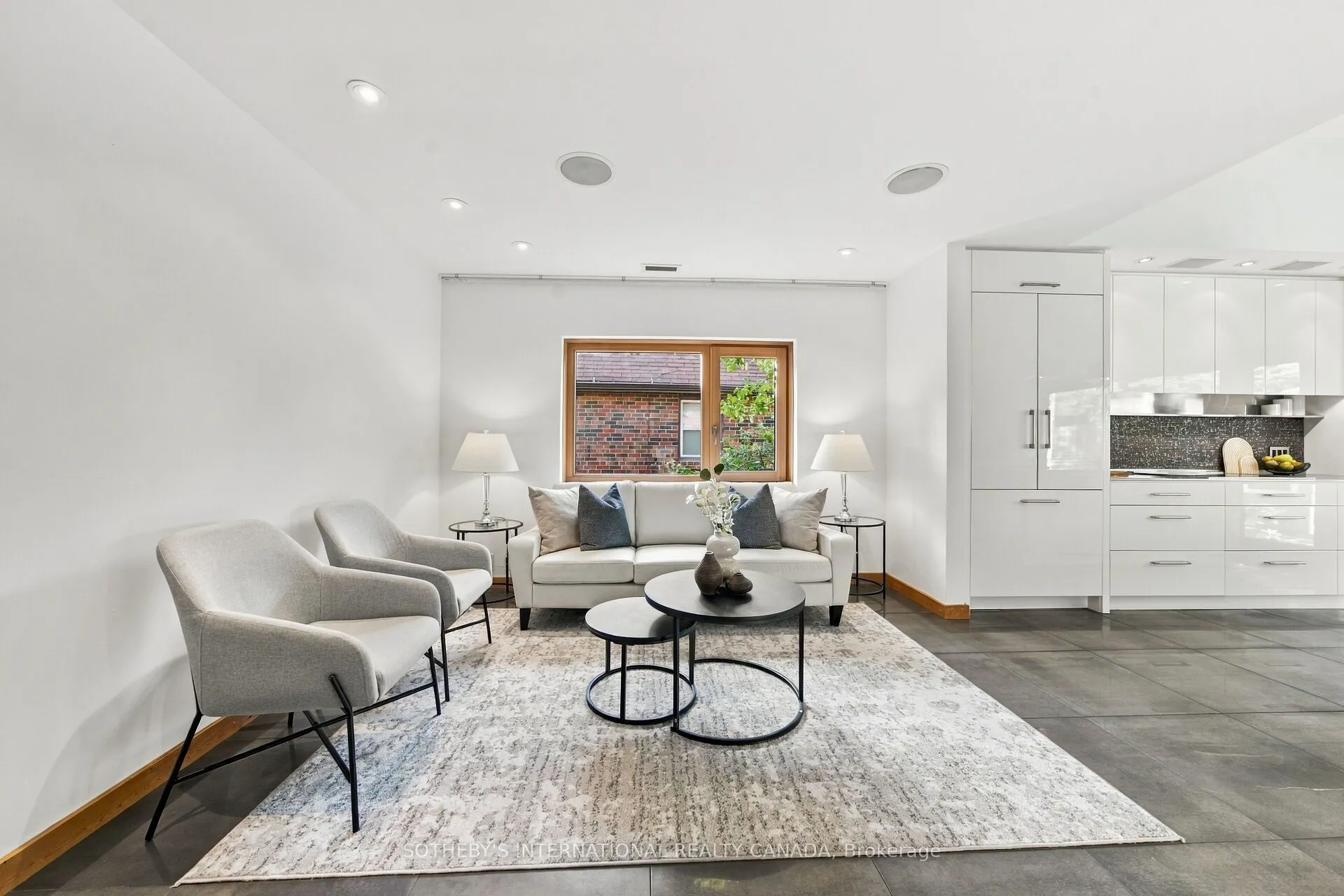 16 Sunnybrook Road