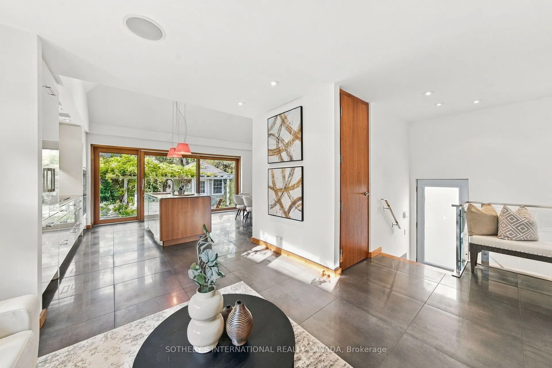16 Sunnybrook Road