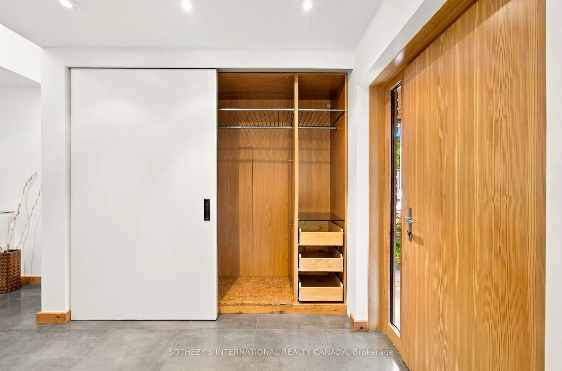 16 Sunnybrook Road