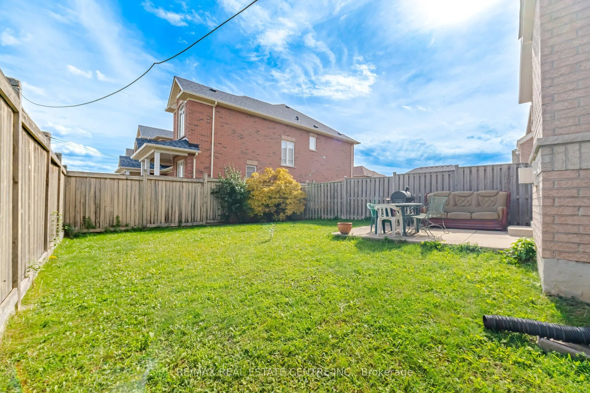 65 Connolly Crescent