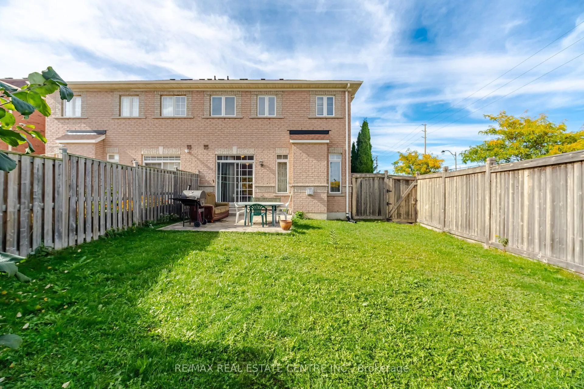 65 Connolly Crescent