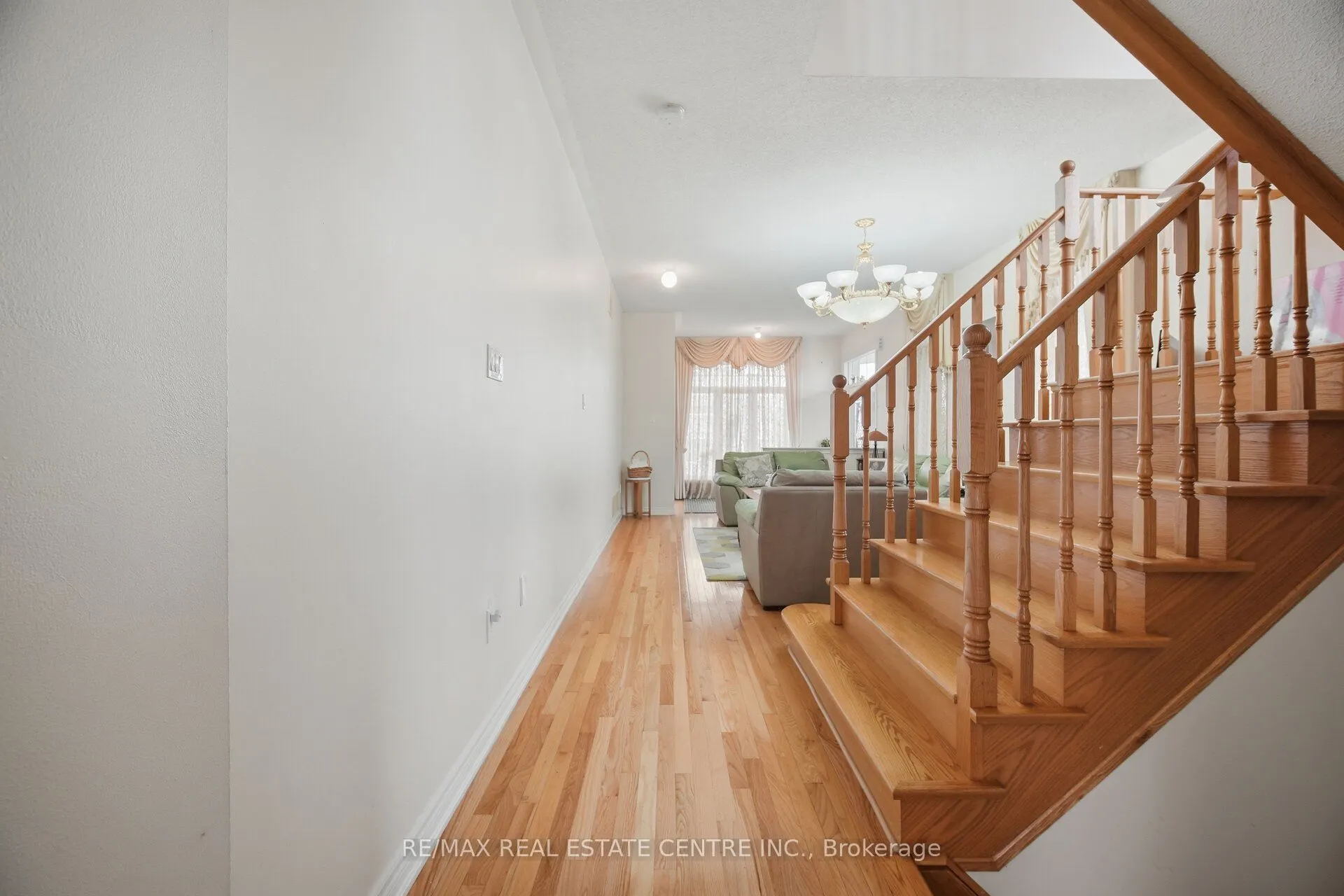 65 Connolly Crescent
