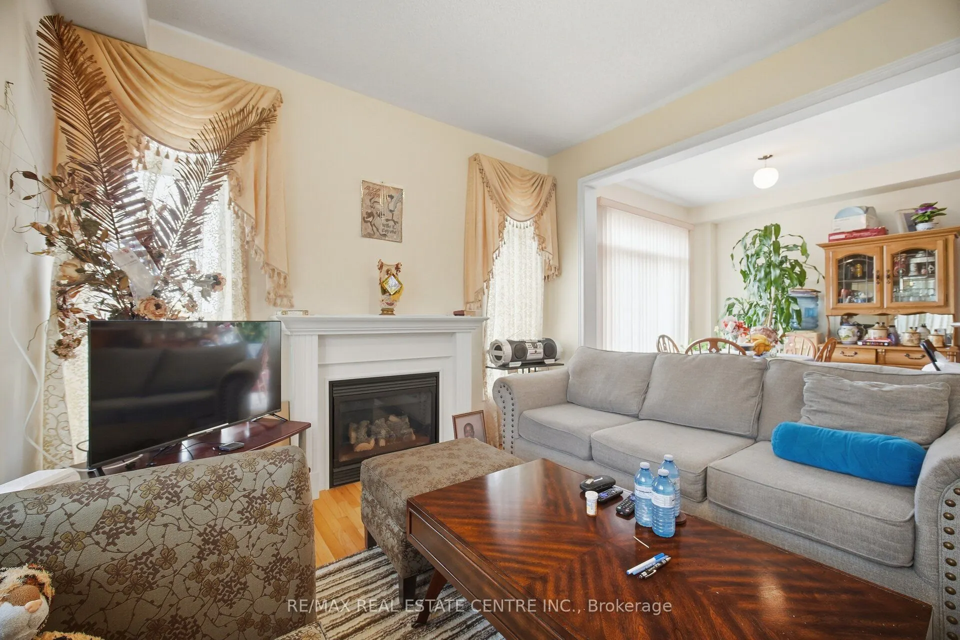 65 Connolly Crescent
