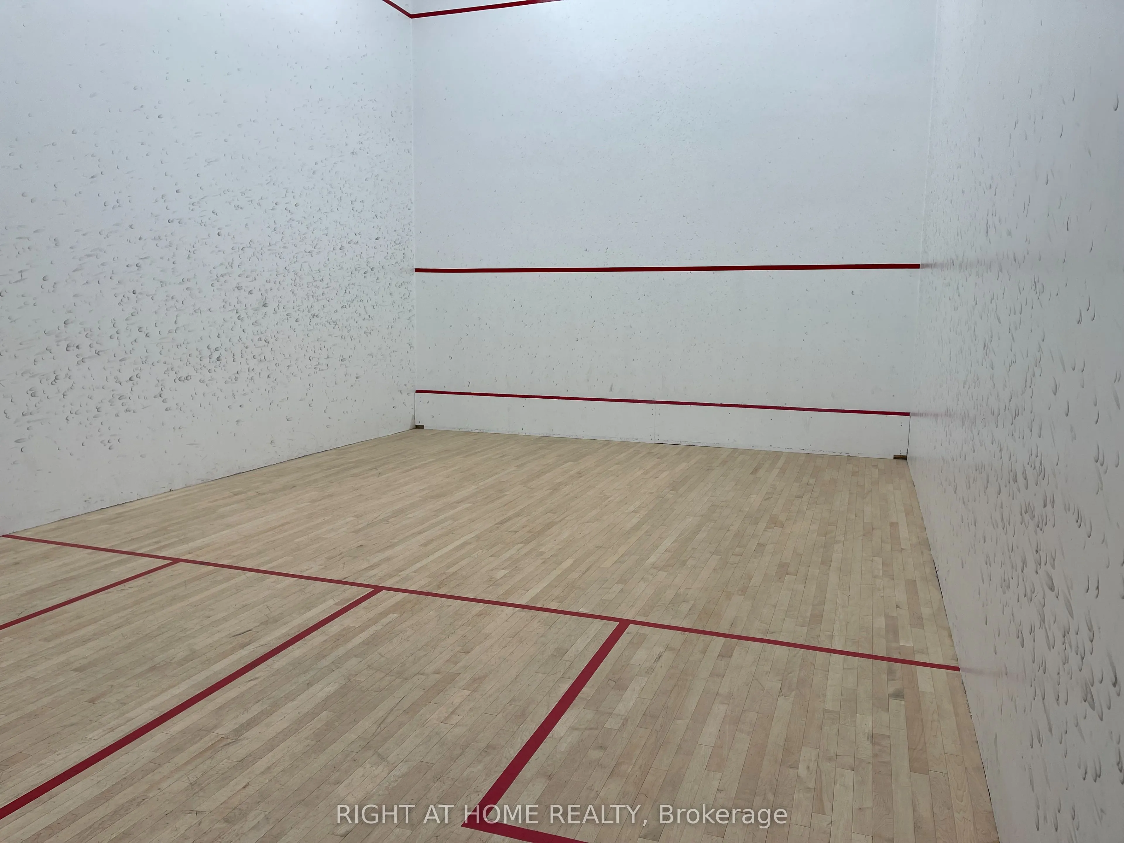 2000 ISLINGTON Avenue #707