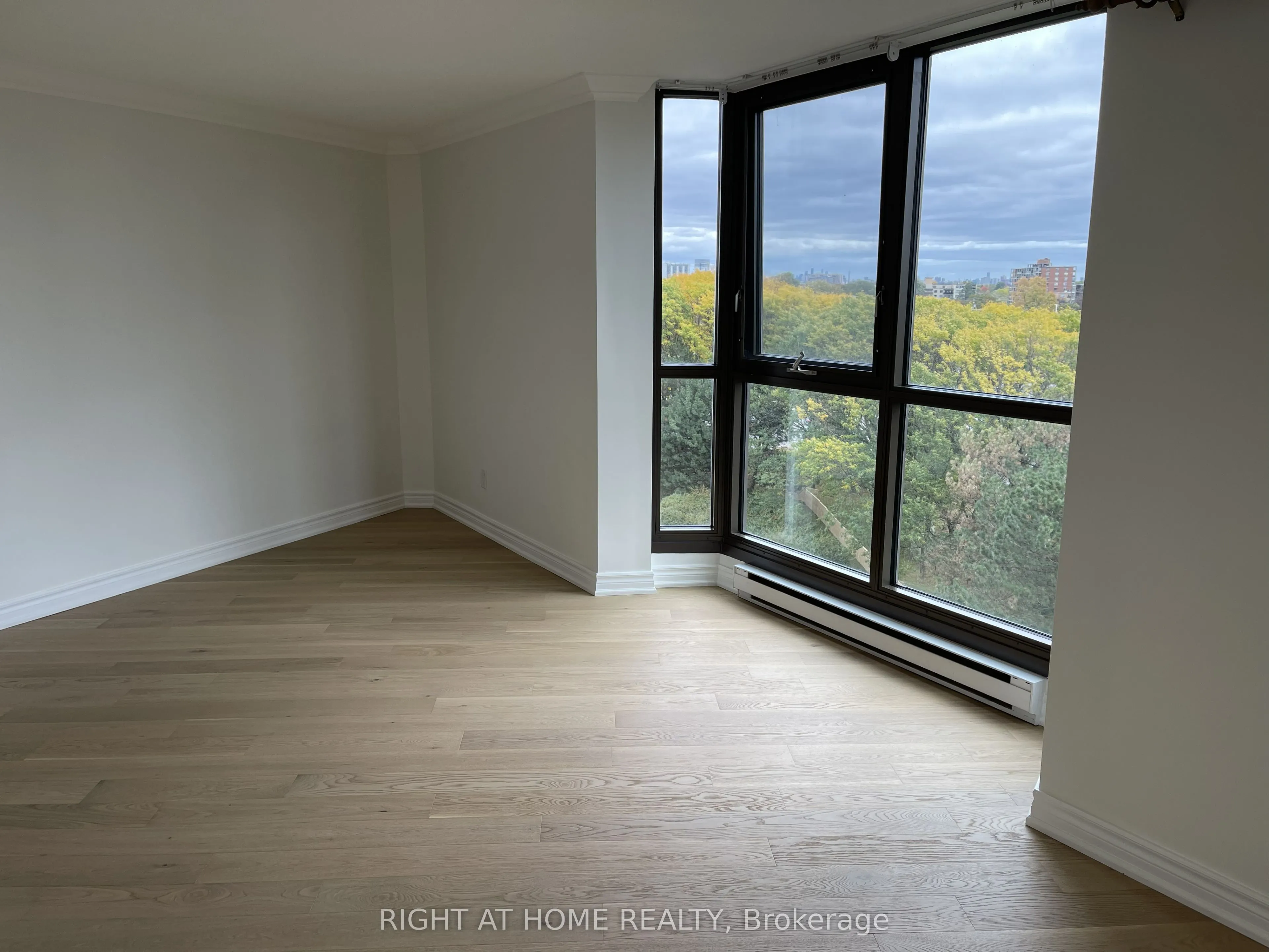 2000 ISLINGTON Avenue #707