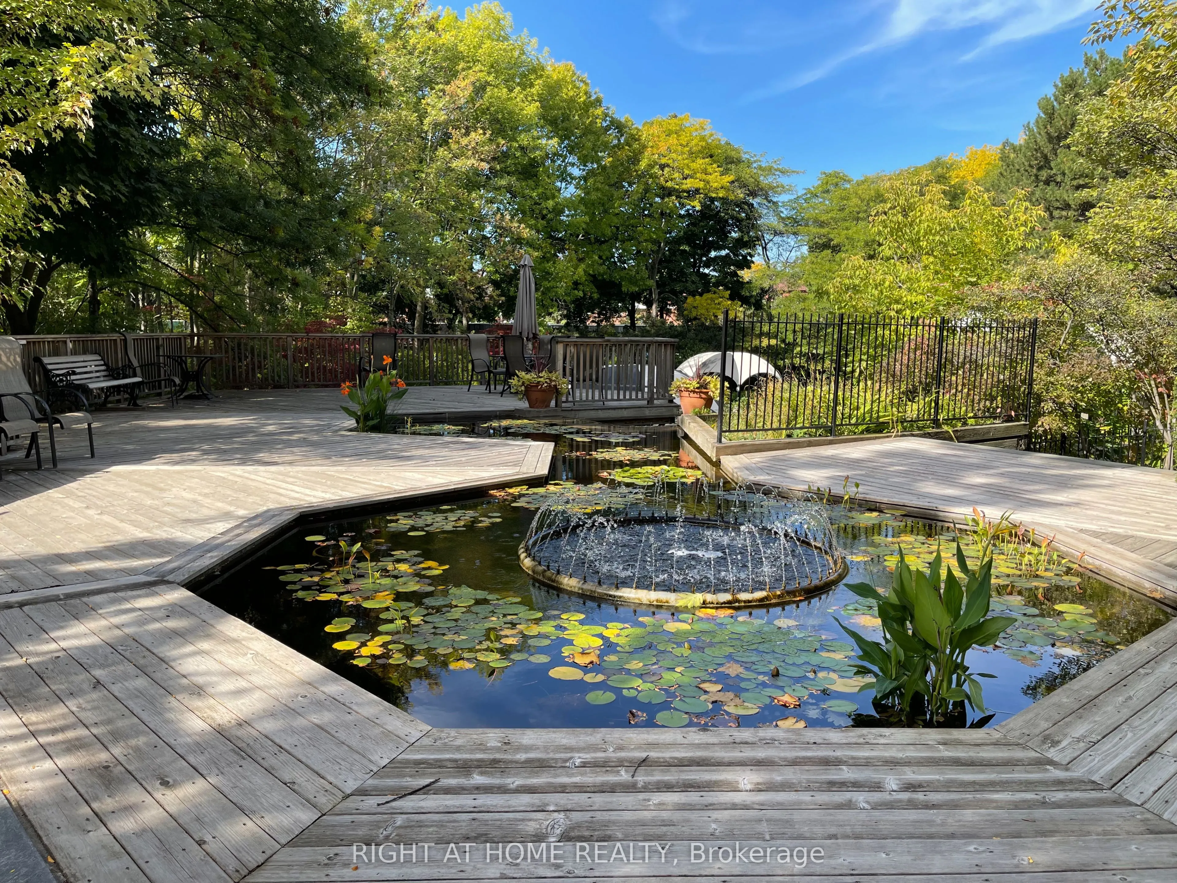 2000 ISLINGTON Avenue #707