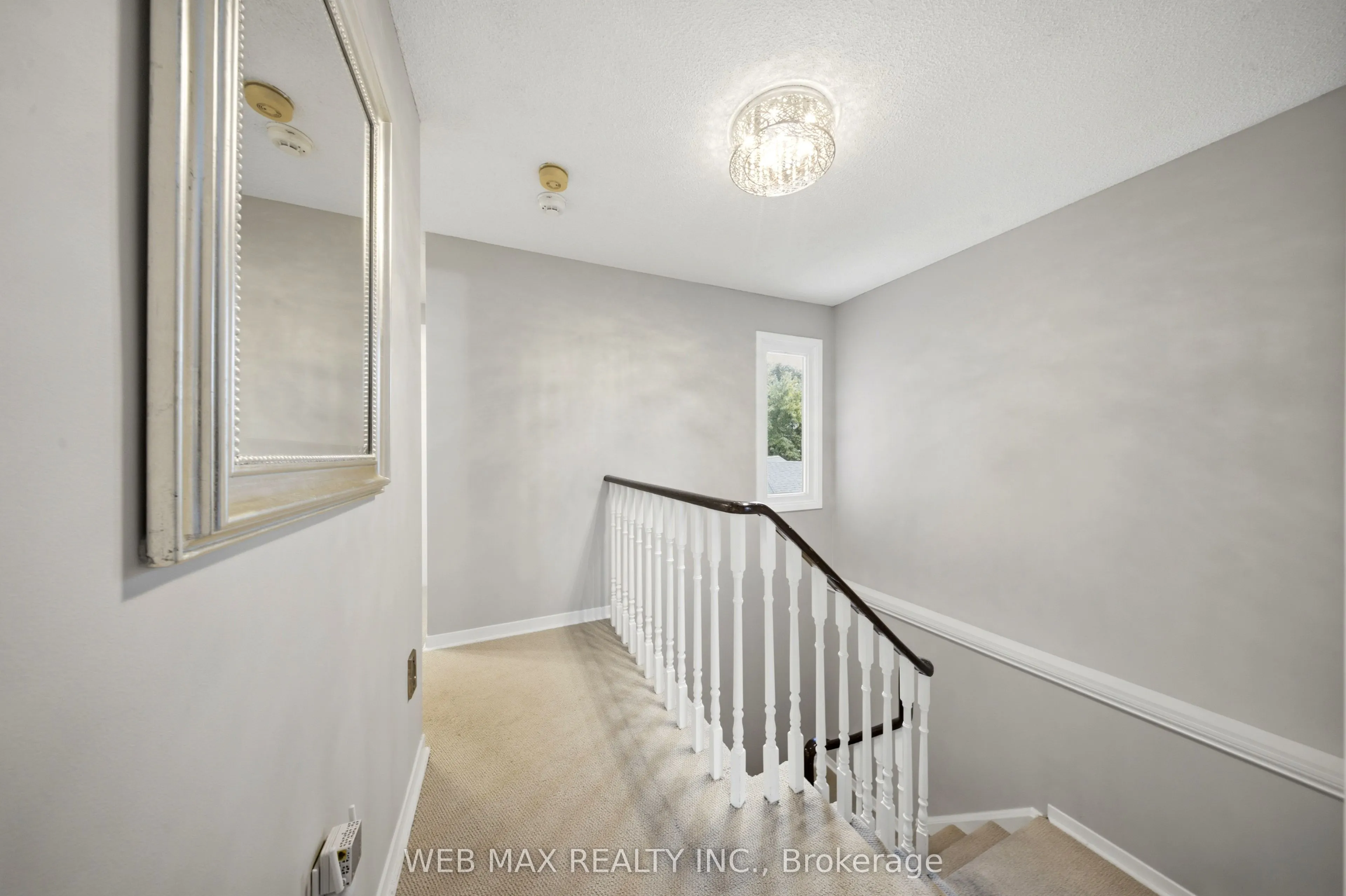 1108 Edgehill Place