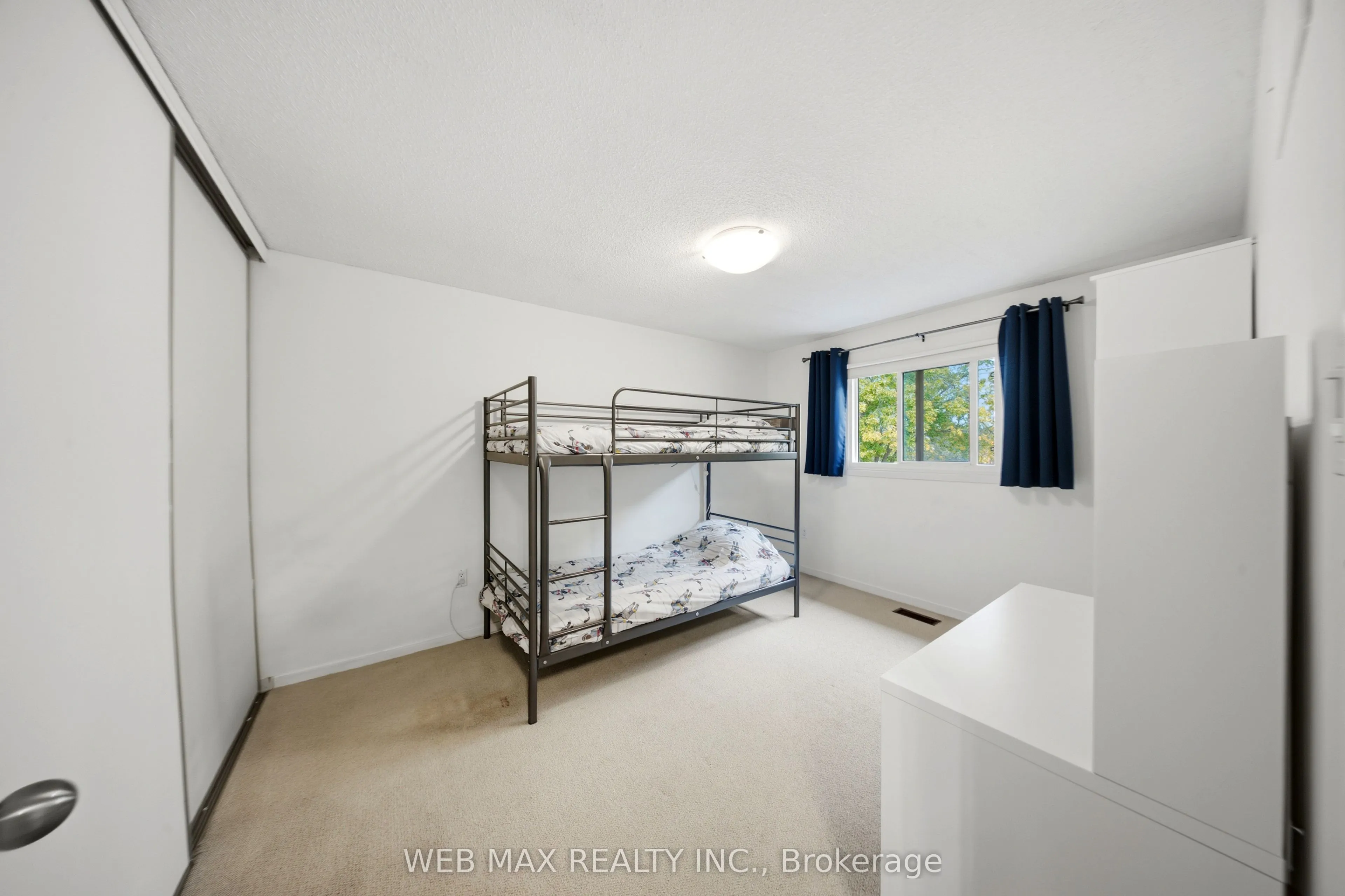 1108 Edgehill Place