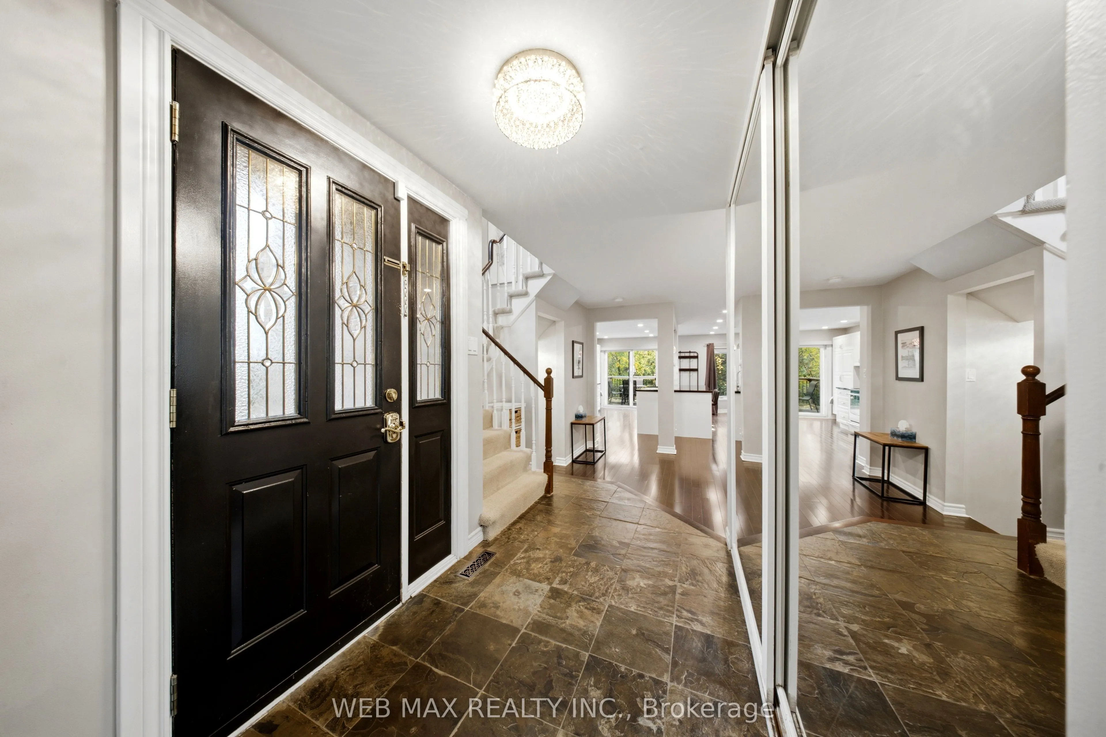 1108 Edgehill Place