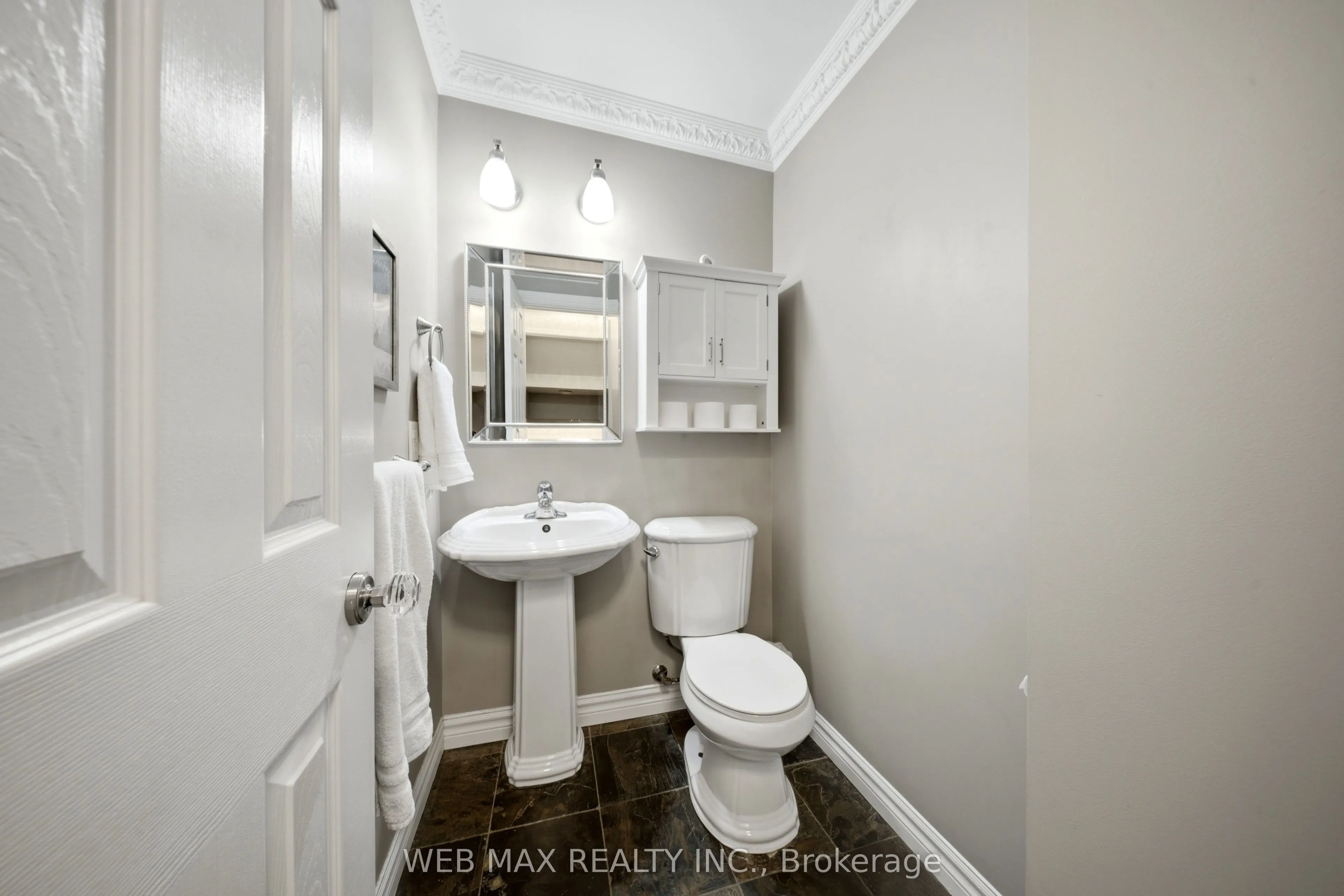 1108 Edgehill Place
