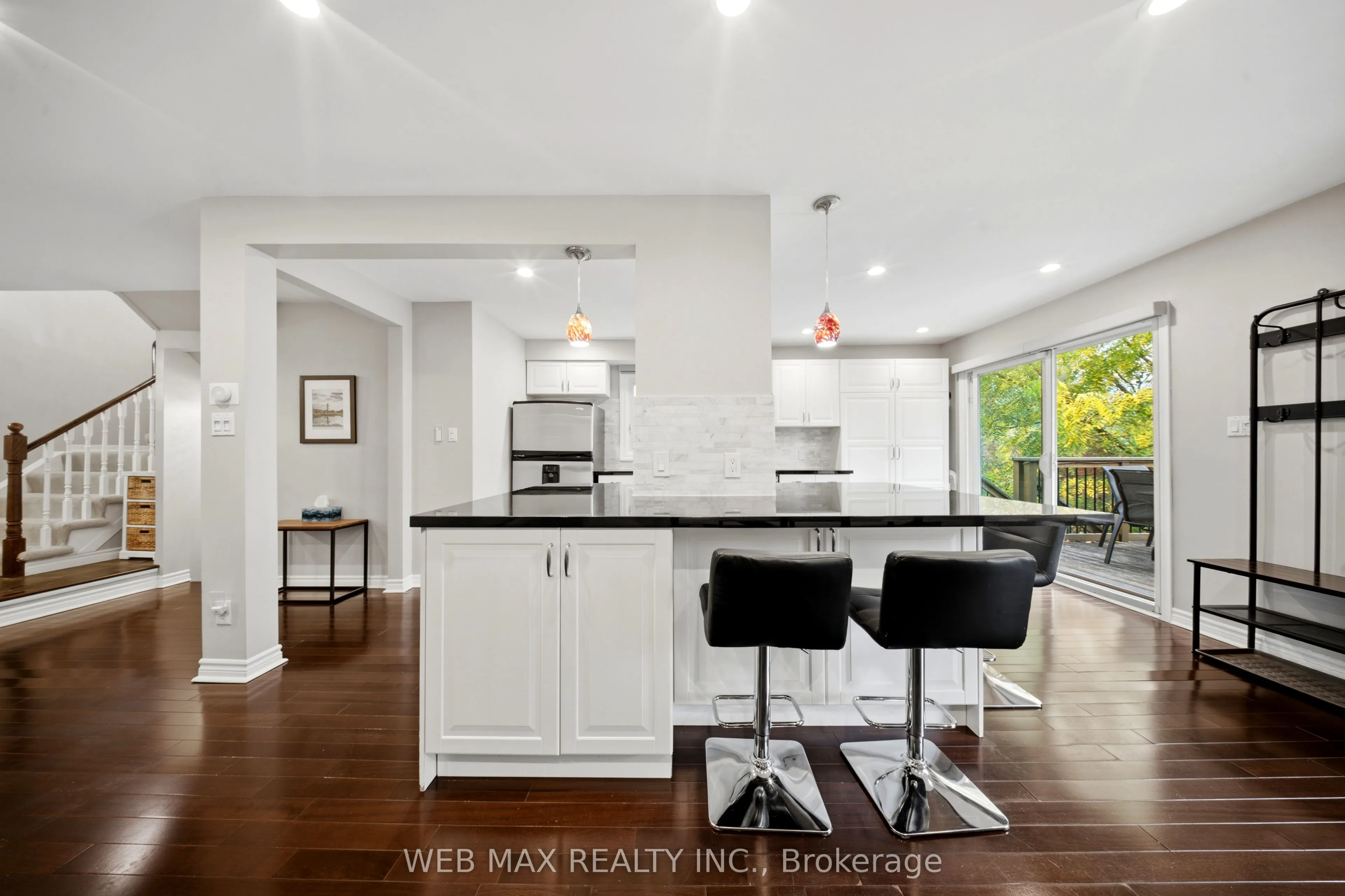 1108 Edgehill Place