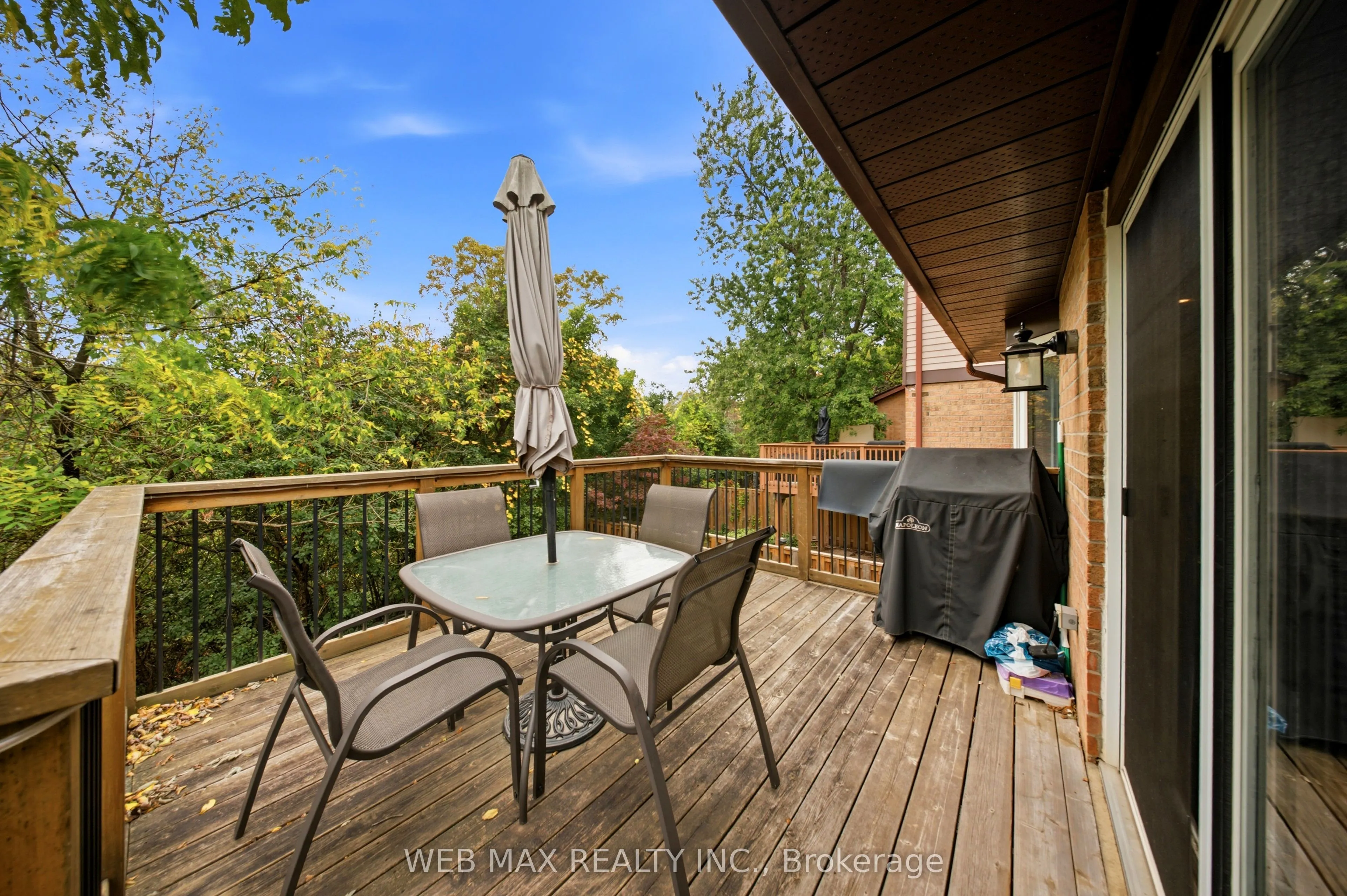 1108 Edgehill Place